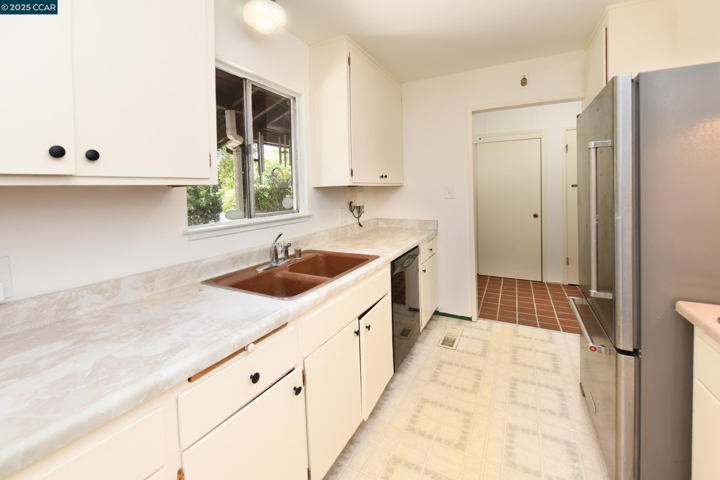 3078 Diablo View Rd, Lafayette, California 94549, 3 Bedrooms Bedrooms, 7 Rooms Rooms,2 BathroomsBathrooms,Residential,For Sale,3078 Diablo View Rd,41106824