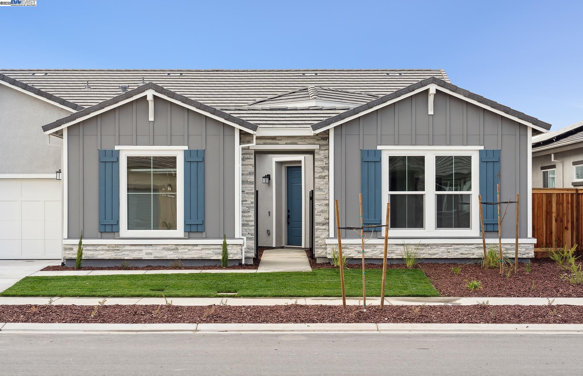 17685 Brightwood Avenue, Lathrop, California 95330, 3 Bedrooms Bedrooms, 7 Rooms Rooms,2 BathroomsBathrooms,Residential,For Sale,17685 Brightwood Avenue,41106825