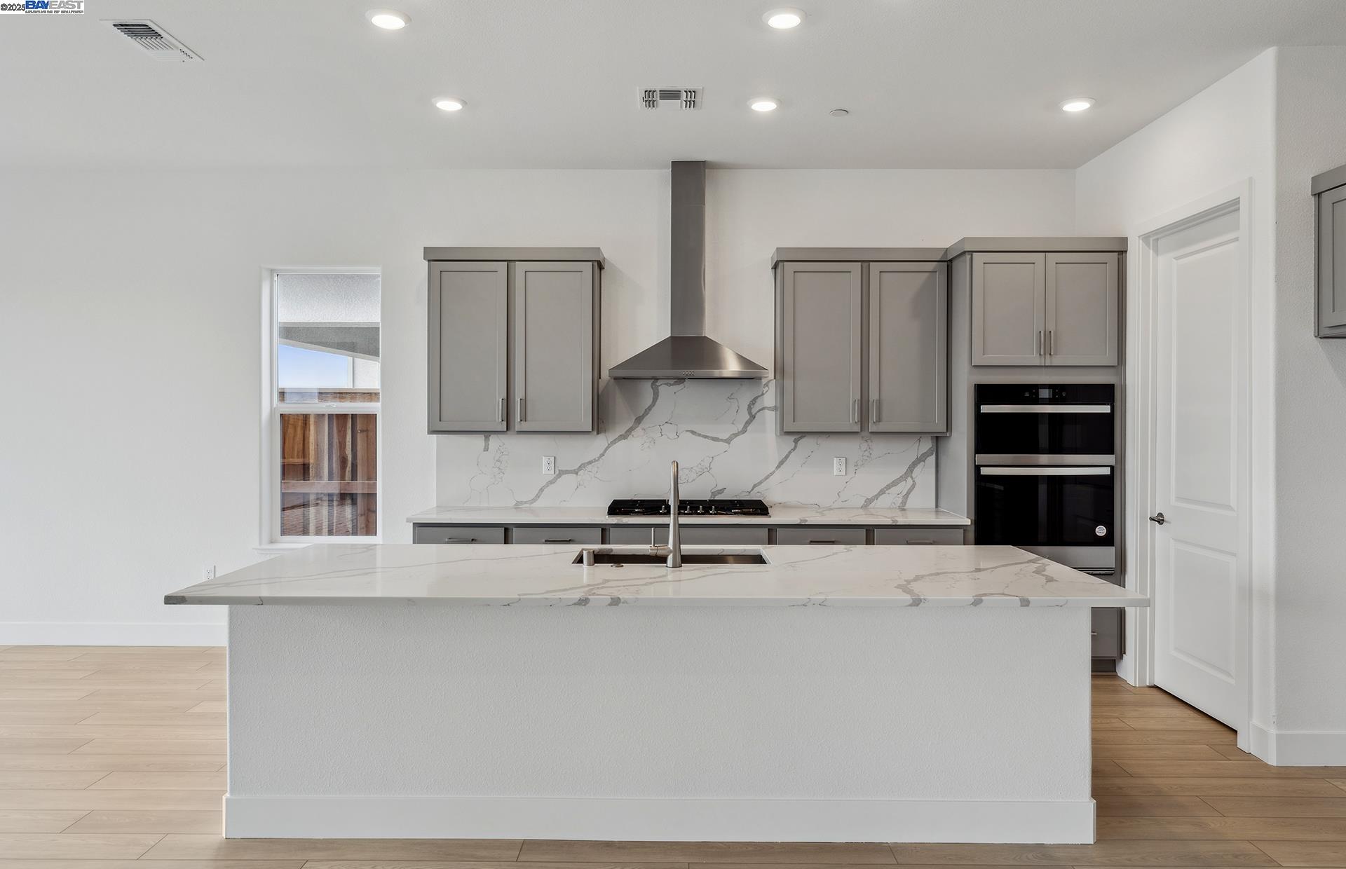 17685 Brightwood Avenue, Lathrop, California 95330, 3 Bedrooms Bedrooms, 7 Rooms Rooms,2 BathroomsBathrooms,Residential,For Sale,17685 Brightwood Avenue,41106825