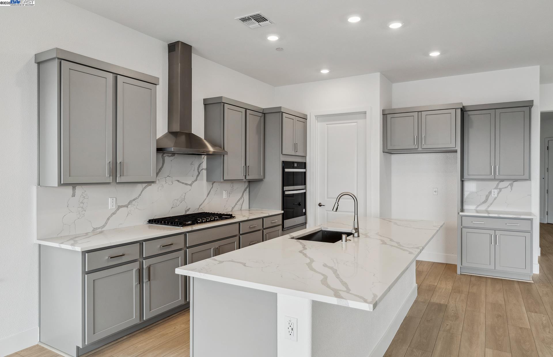 17685 Brightwood Avenue, Lathrop, California 95330, 3 Bedrooms Bedrooms, 7 Rooms Rooms,2 BathroomsBathrooms,Residential,For Sale,17685 Brightwood Avenue,41106825