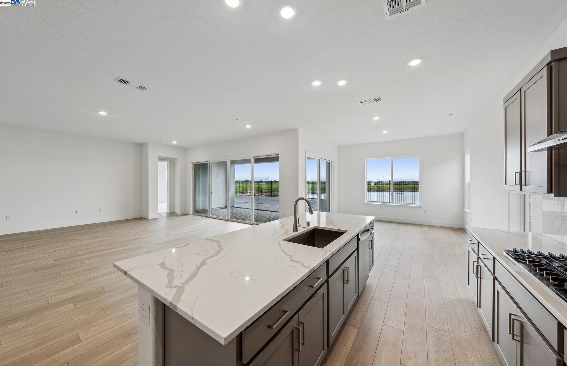 17685 Brightwood Avenue, Lathrop, California 95330, 3 Bedrooms Bedrooms, 7 Rooms Rooms,2 BathroomsBathrooms,Residential,For Sale,17685 Brightwood Avenue,41106825
