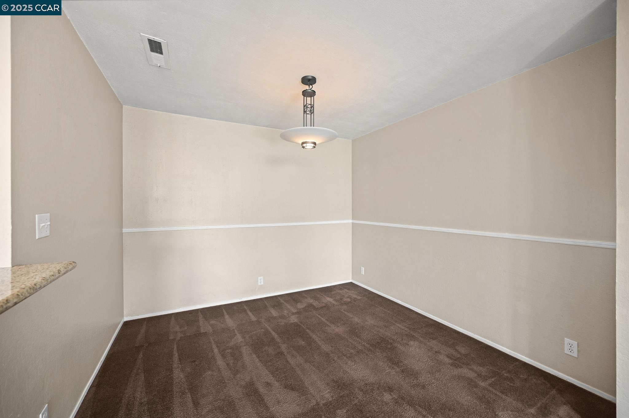 Photo #9: 41106827 Listing: Photo #9