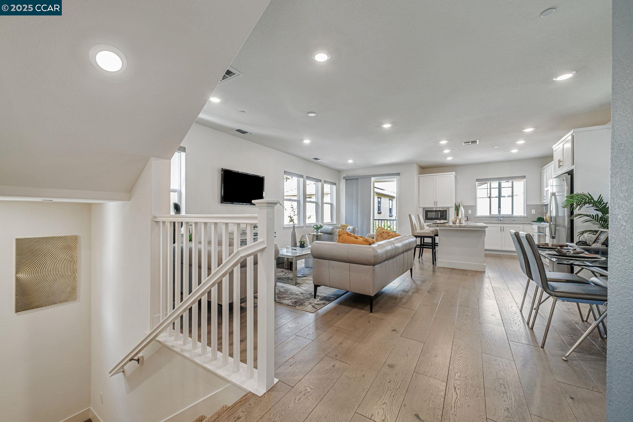 Detail Gallery Image 4 of 60 For 2312 Avila Ct, San Ramon,  CA 94583 - 4 Beds | 4 Baths