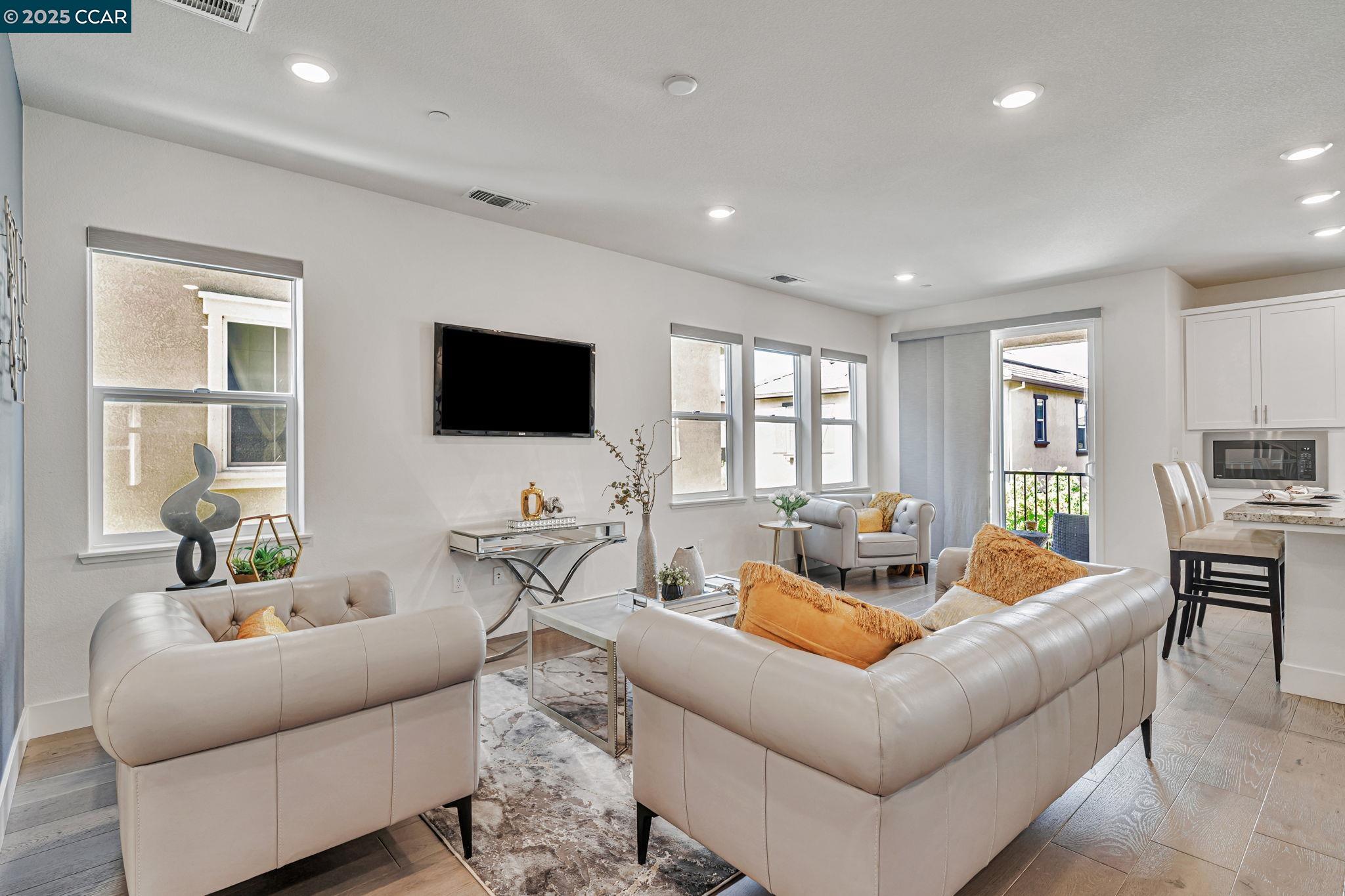 Detail Gallery Image 6 of 60 For 2312 Avila Ct, San Ramon,  CA 94583 - 4 Beds | 4 Baths