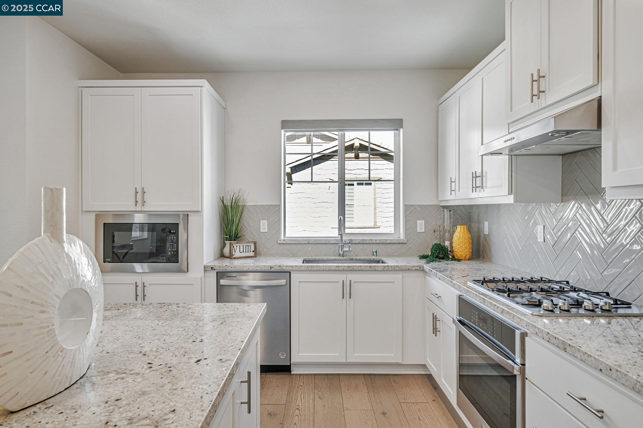 Detail Gallery Image 10 of 60 For 2312 Avila Ct, San Ramon,  CA 94583 - 4 Beds | 4 Baths