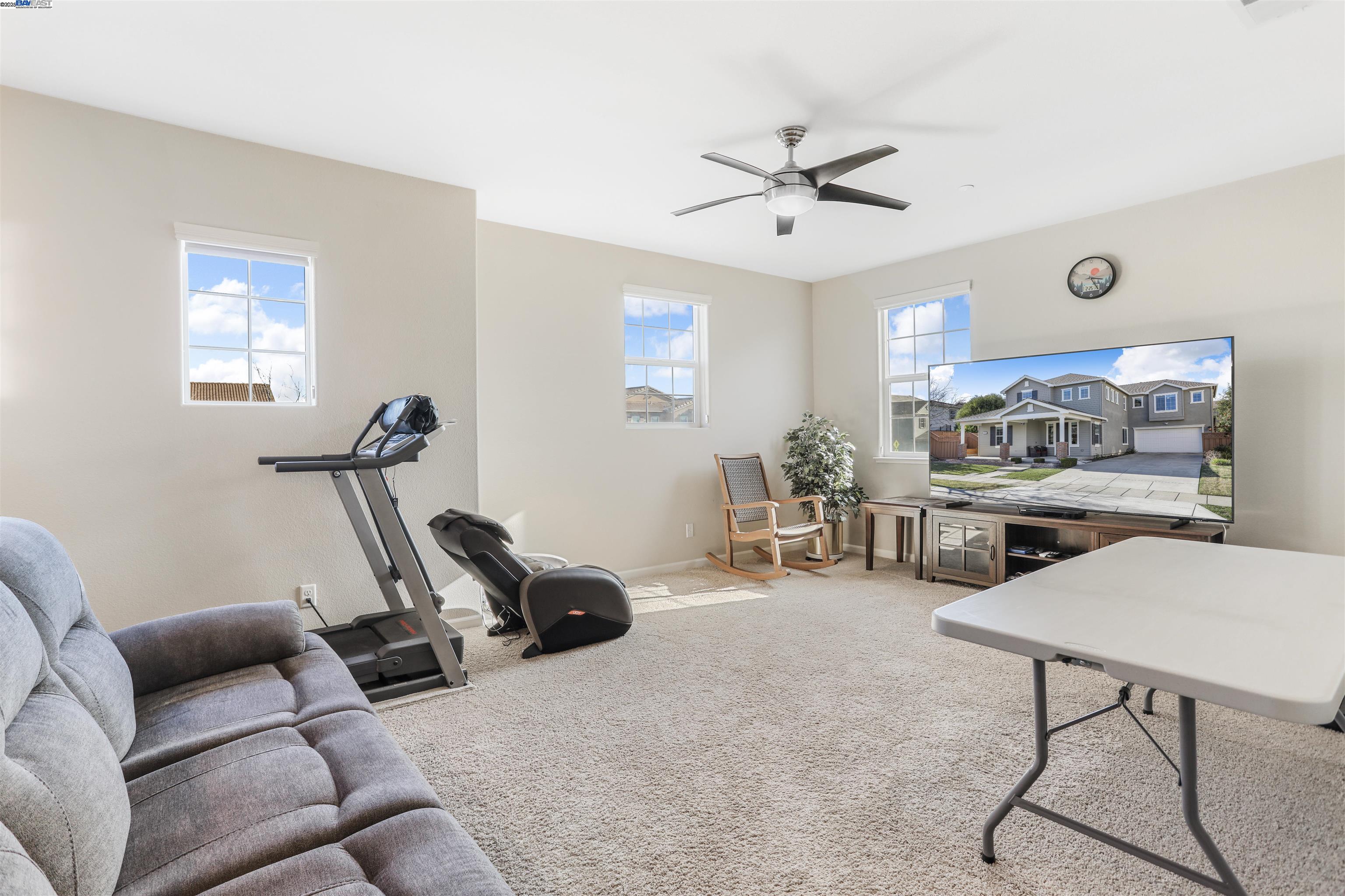 711 N PLUMAS DR, Tracy, California 95391, 4 Bedrooms Bedrooms, 4 Rooms Rooms,3 BathroomsBathrooms,Residential,For Sale,711 N PLUMAS DR,41106829