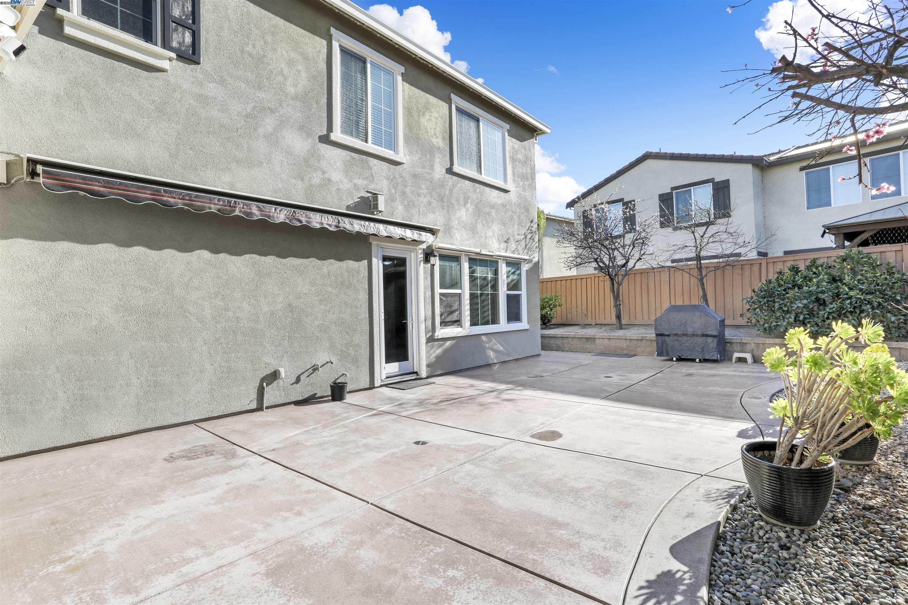 711 N PLUMAS DR, Tracy, California 95391, 4 Bedrooms Bedrooms, 4 Rooms Rooms,3 BathroomsBathrooms,Residential,For Sale,711 N PLUMAS DR,41106829