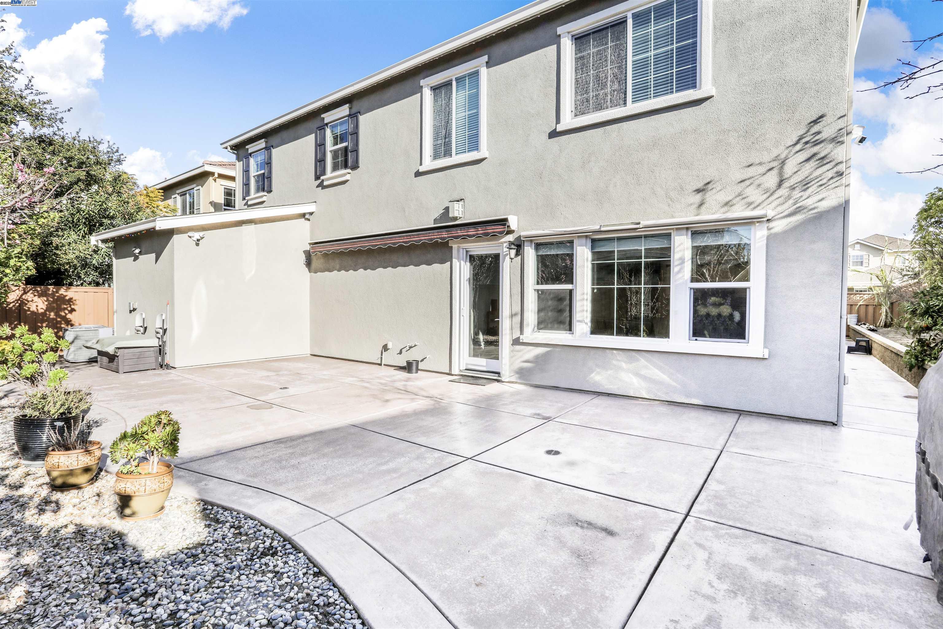 711 N PLUMAS DR, Tracy, California 95391, 4 Bedrooms Bedrooms, 4 Rooms Rooms,3 BathroomsBathrooms,Residential,For Sale,711 N PLUMAS DR,41106829