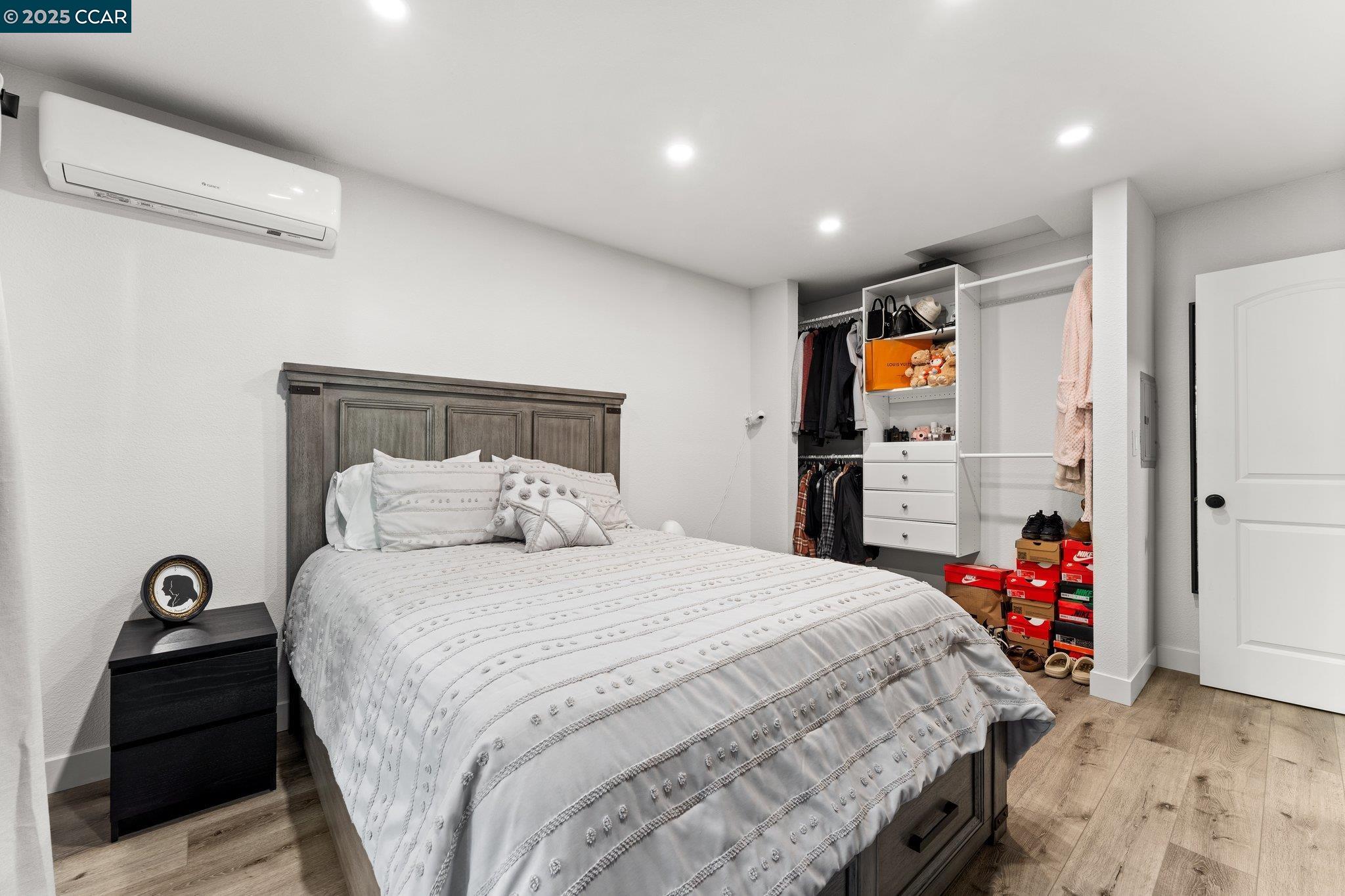 2708 Oak Rd # 9, Walnut Creek, California 94597, 1 Bedroom Bedrooms, 4 Rooms Rooms,1 BathroomBathrooms,Residential,For Sale,2708 Oak Rd # 9,41106830
