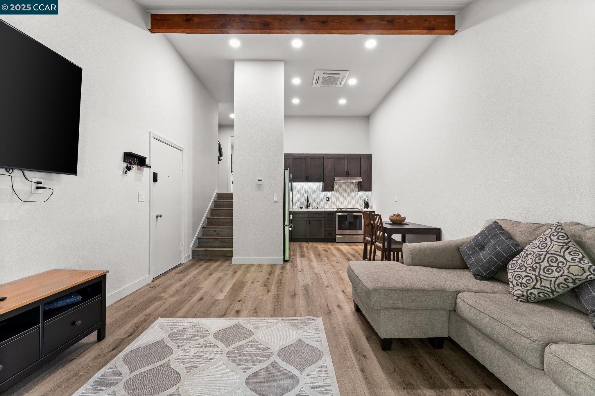 2708 Oak Rd # 9, Walnut Creek, California 94597, 1 Bedroom Bedrooms, 4 Rooms Rooms,1 BathroomBathrooms,Residential,For Sale,2708 Oak Rd # 9,41106830