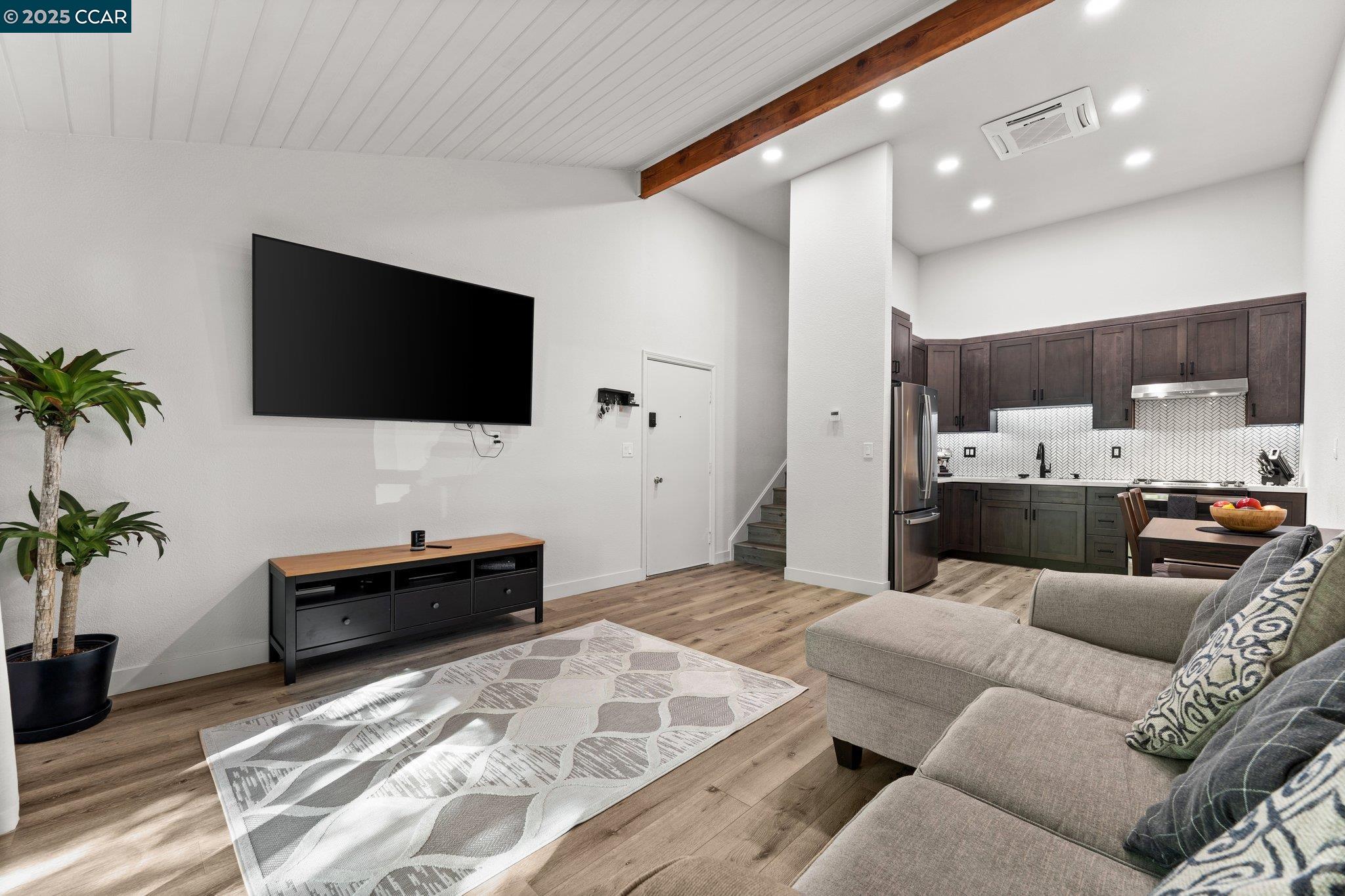 2708 Oak Rd # 9, Walnut Creek, California 94597, 1 Bedroom Bedrooms, 4 Rooms Rooms,1 BathroomBathrooms,Residential,For Sale,2708 Oak Rd # 9,41106830