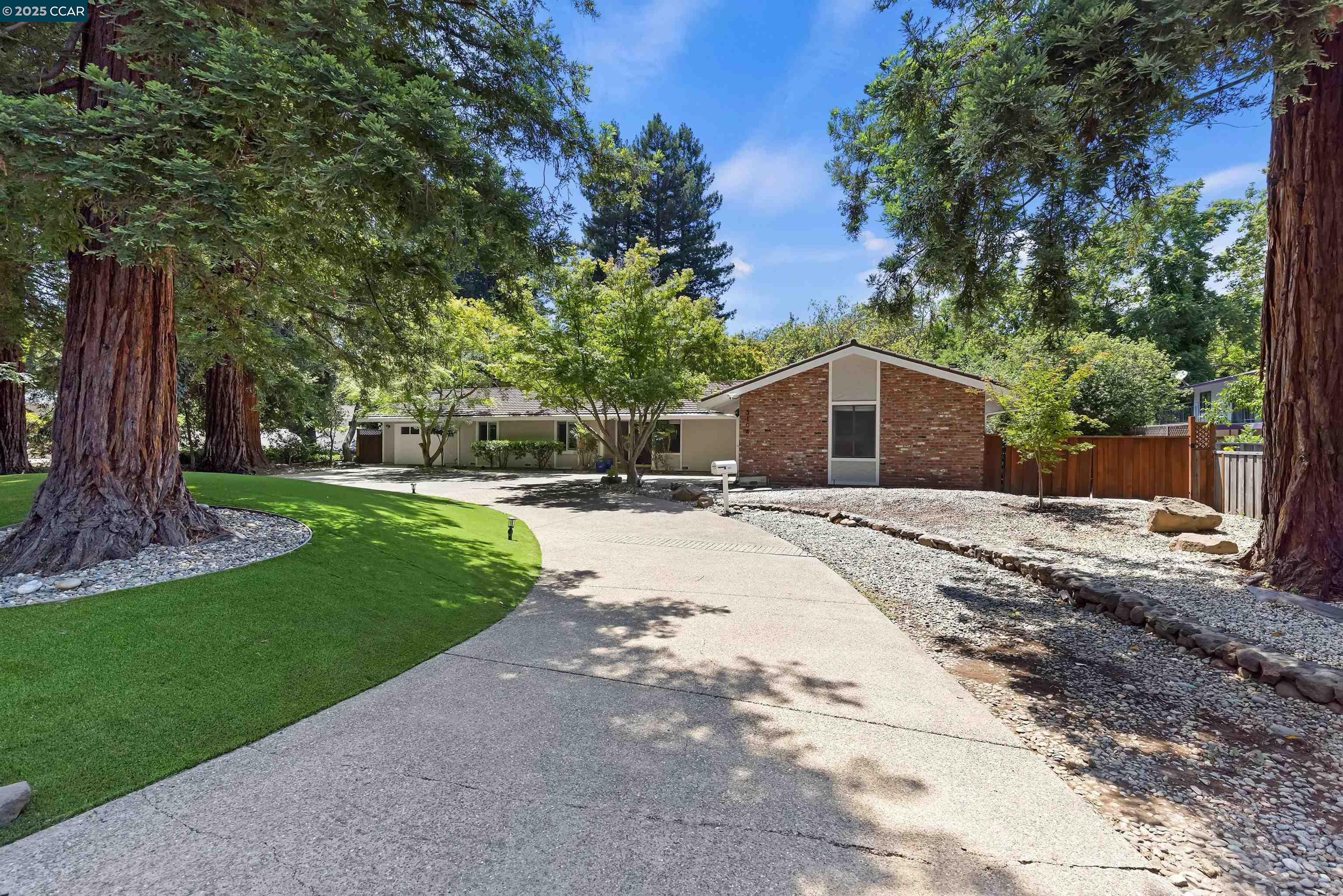 5104 Alhambra Valley Rd, Martinez, California 94553, 4 Bedrooms Bedrooms, 10 Rooms Rooms,3 BathroomsBathrooms,Residential,For Sale,5104 Alhambra Valley Rd,41106831