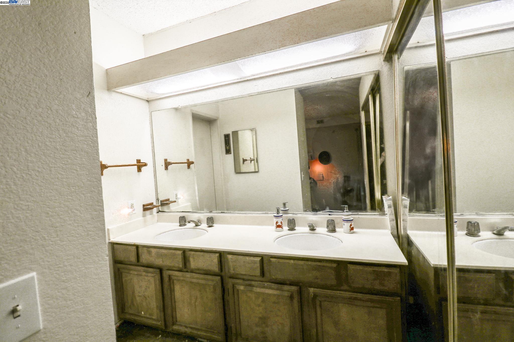 3416 Deerwood Ter # 113, Fremont, California 94536, 2 Bedrooms Bedrooms, 4 Rooms Rooms,2 BathroomsBathrooms,Residential,For Sale,3416 Deerwood Ter # 113,41106833