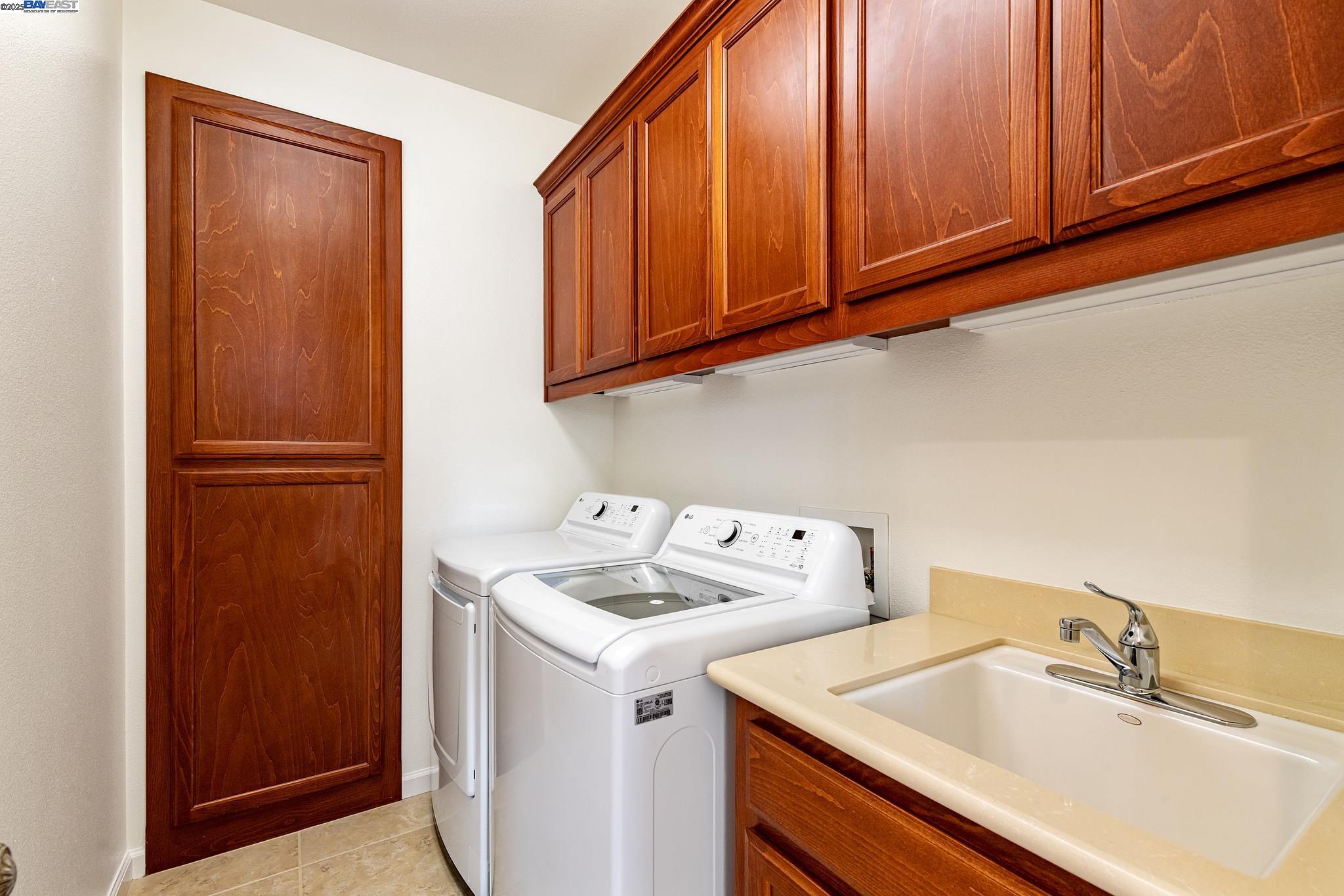 2131 Chamomile Ct, San Ramon, California 94582, 5 Bedrooms Bedrooms, 14 Rooms Rooms,4 BathroomsBathrooms,Residential Lease,For Rent,2131 Chamomile Ct,41106835