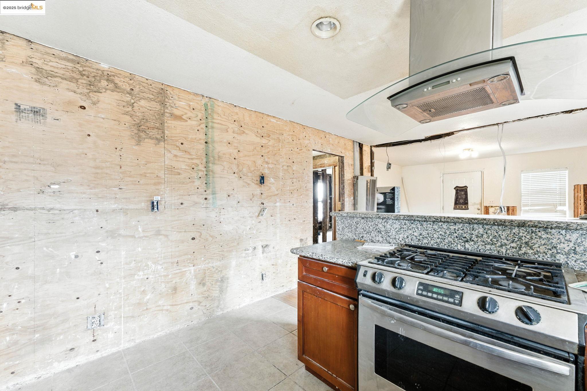 159 Poinsettia Ave, Bay Point, California 94565, 3 Bedrooms Bedrooms, 8 Rooms Rooms,2 BathroomsBathrooms,Residential,For Sale,159 Poinsettia Ave,41106836