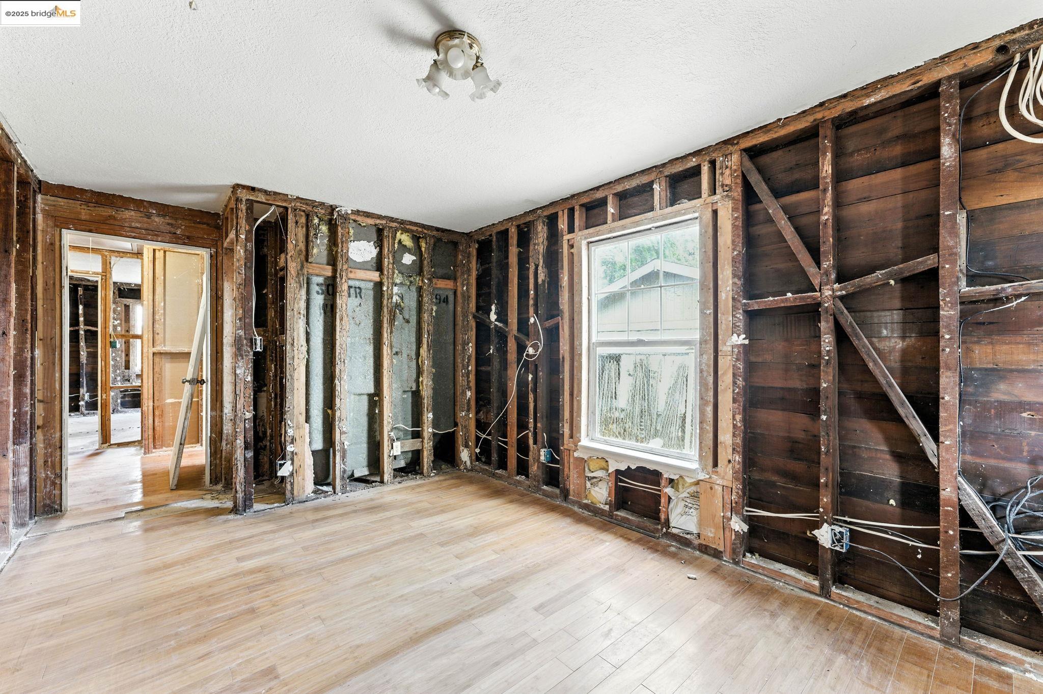 159 Poinsettia Ave, Bay Point, California 94565, 3 Bedrooms Bedrooms, 8 Rooms Rooms,2 BathroomsBathrooms,Residential,For Sale,159 Poinsettia Ave,41106836