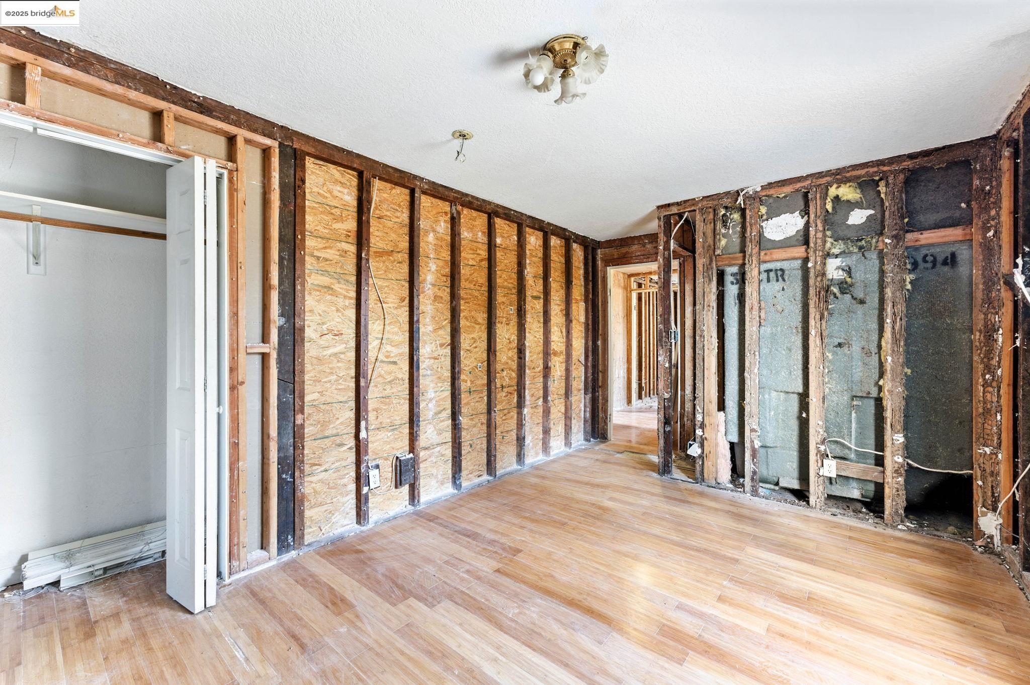 159 Poinsettia Ave, Bay Point, California 94565, 3 Bedrooms Bedrooms, 8 Rooms Rooms,2 BathroomsBathrooms,Residential,For Sale,159 Poinsettia Ave,41106836