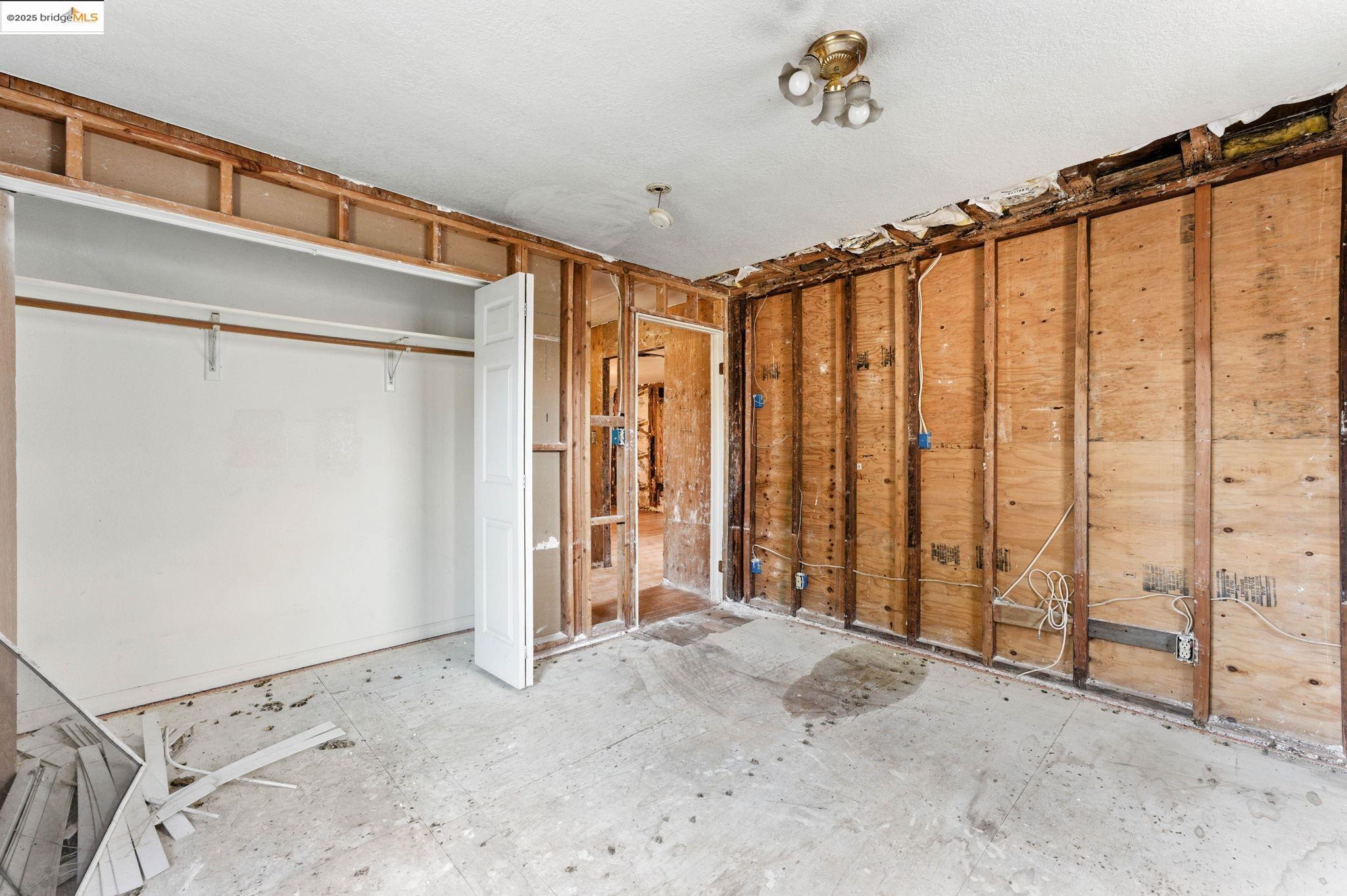 159 Poinsettia Ave, Bay Point, California 94565, 3 Bedrooms Bedrooms, 8 Rooms Rooms,2 BathroomsBathrooms,Residential,For Sale,159 Poinsettia Ave,41106836