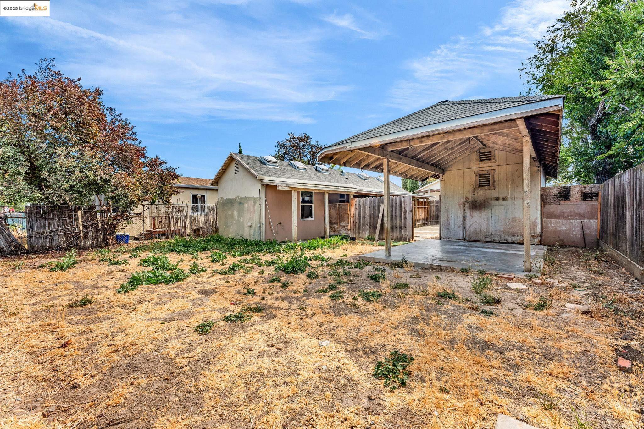 159 Poinsettia Ave, Bay Point, California 94565, 3 Bedrooms Bedrooms, 8 Rooms Rooms,2 BathroomsBathrooms,Residential,For Sale,159 Poinsettia Ave,41106836