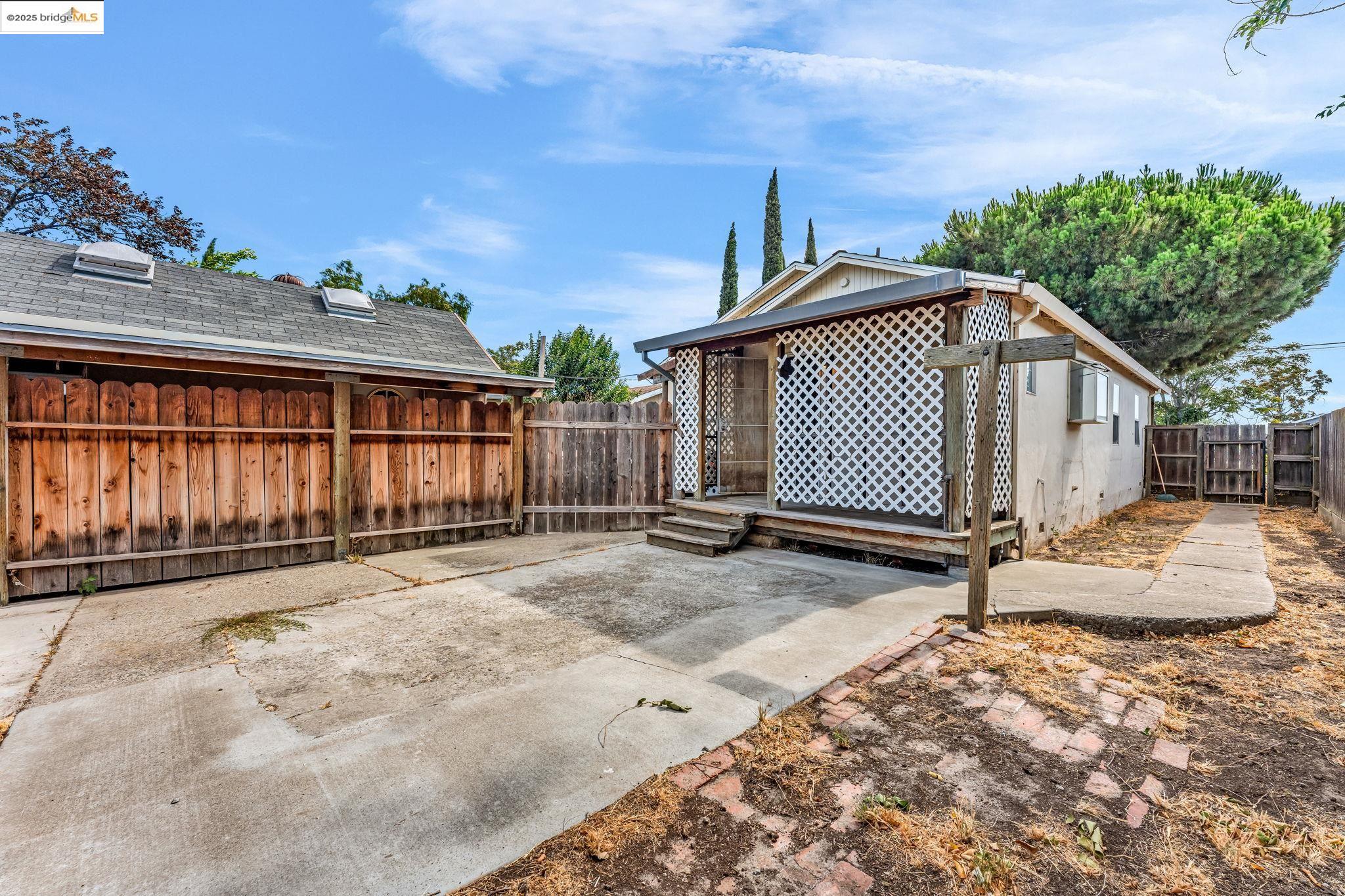 159 Poinsettia Ave, Bay Point, California 94565, 3 Bedrooms Bedrooms, 8 Rooms Rooms,2 BathroomsBathrooms,Residential,For Sale,159 Poinsettia Ave,41106836