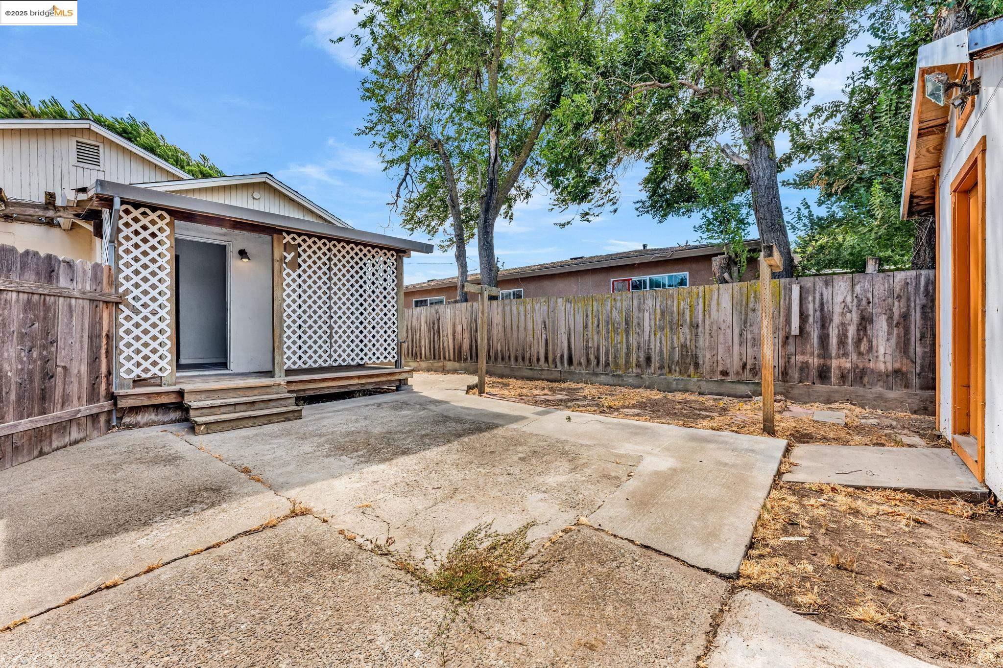 159 Poinsettia Ave, Bay Point, California 94565, 3 Bedrooms Bedrooms, 8 Rooms Rooms,2 BathroomsBathrooms,Residential,For Sale,159 Poinsettia Ave,41106836