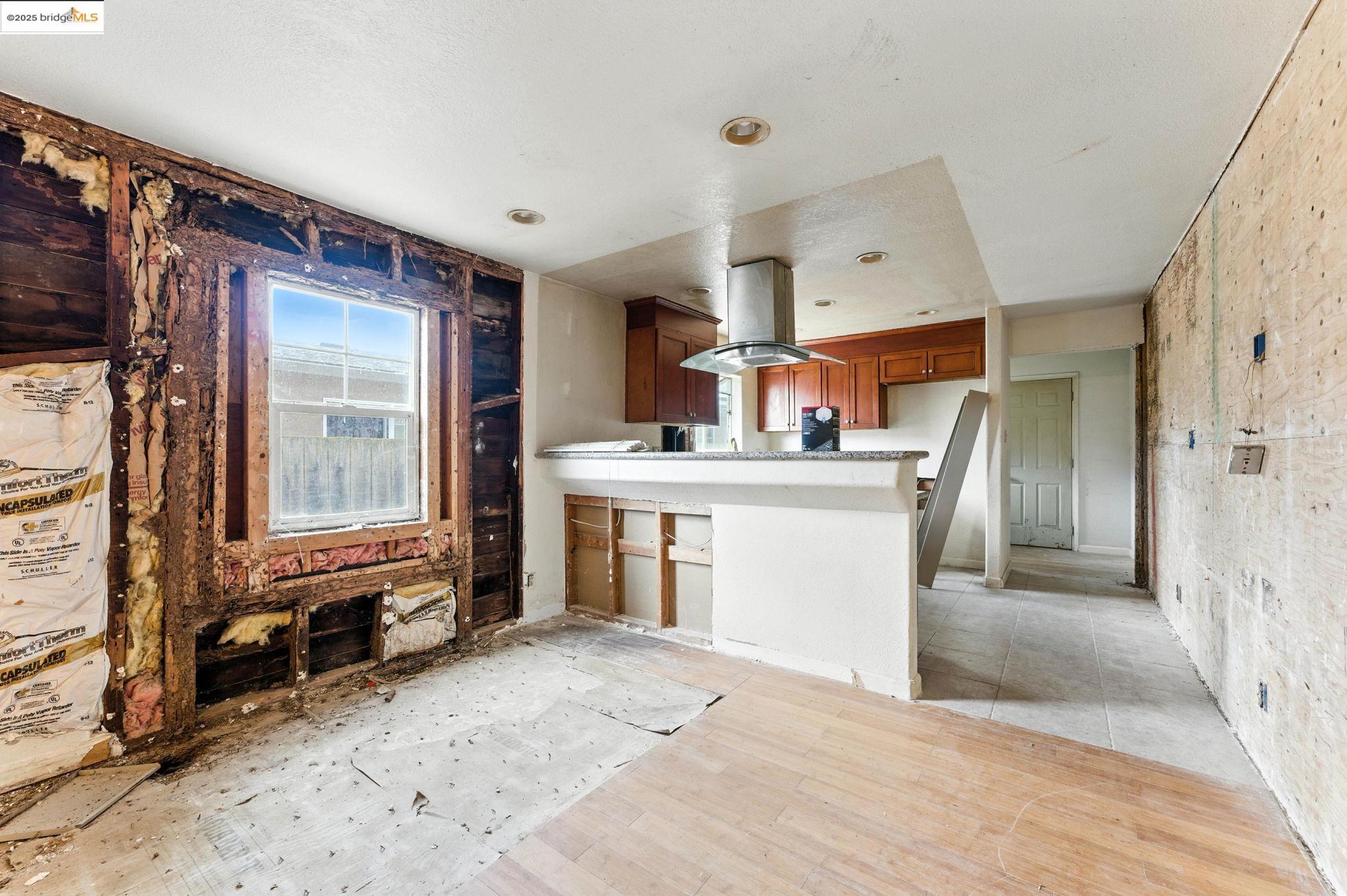 159 Poinsettia Ave, Bay Point, California 94565, 3 Bedrooms Bedrooms, 8 Rooms Rooms,2 BathroomsBathrooms,Residential,For Sale,159 Poinsettia Ave,41106836