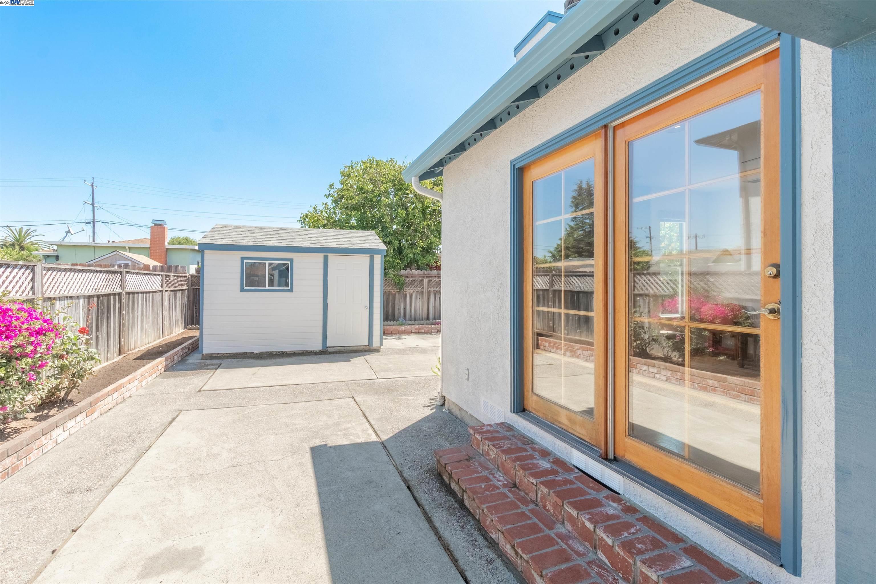 15308 Edgemoor St, San Leandro, California 94579, 3 Bedrooms Bedrooms, 7 Rooms Rooms,2 BathroomsBathrooms,Residential,For Sale,15308 Edgemoor St,41106837