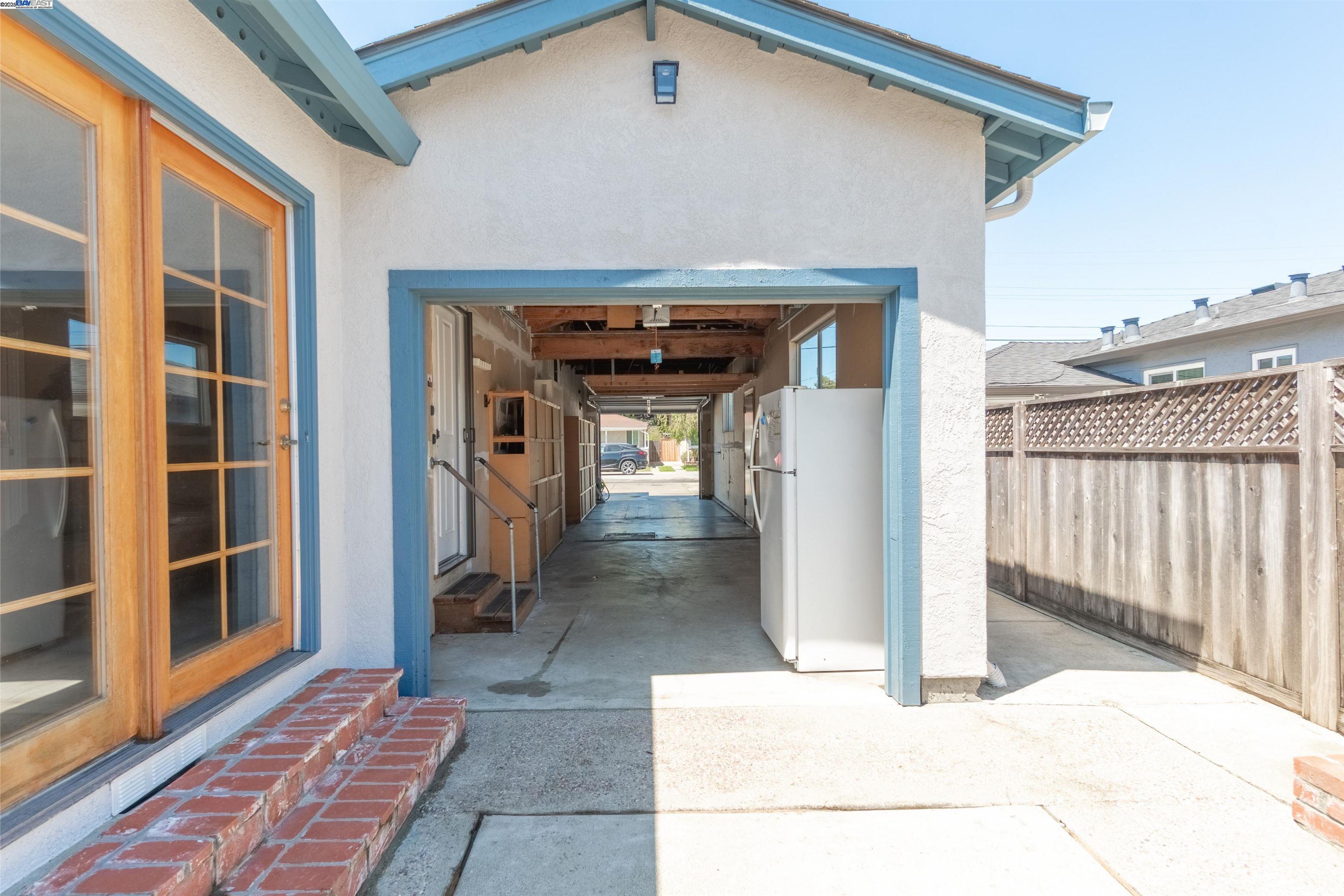 15308 Edgemoor St, San Leandro, California 94579, 3 Bedrooms Bedrooms, 7 Rooms Rooms,2 BathroomsBathrooms,Residential,For Sale,15308 Edgemoor St,41106837