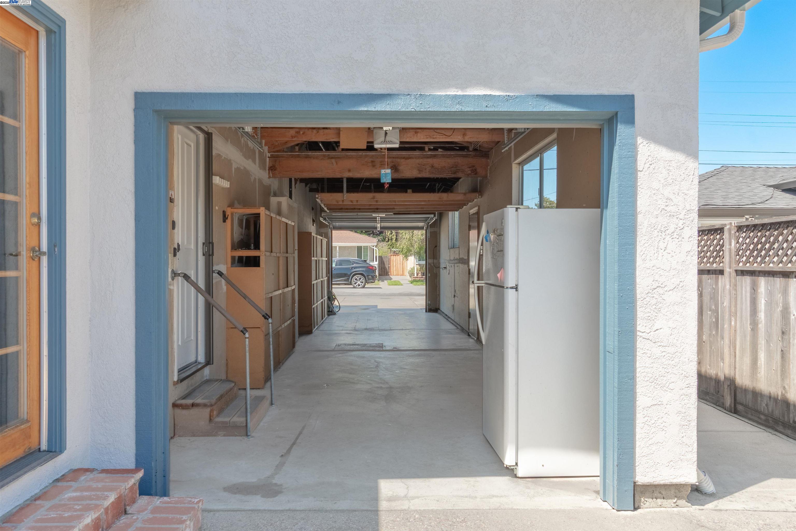 15308 Edgemoor St, San Leandro, California 94579, 3 Bedrooms Bedrooms, 7 Rooms Rooms,2 BathroomsBathrooms,Residential,For Sale,15308 Edgemoor St,41106837