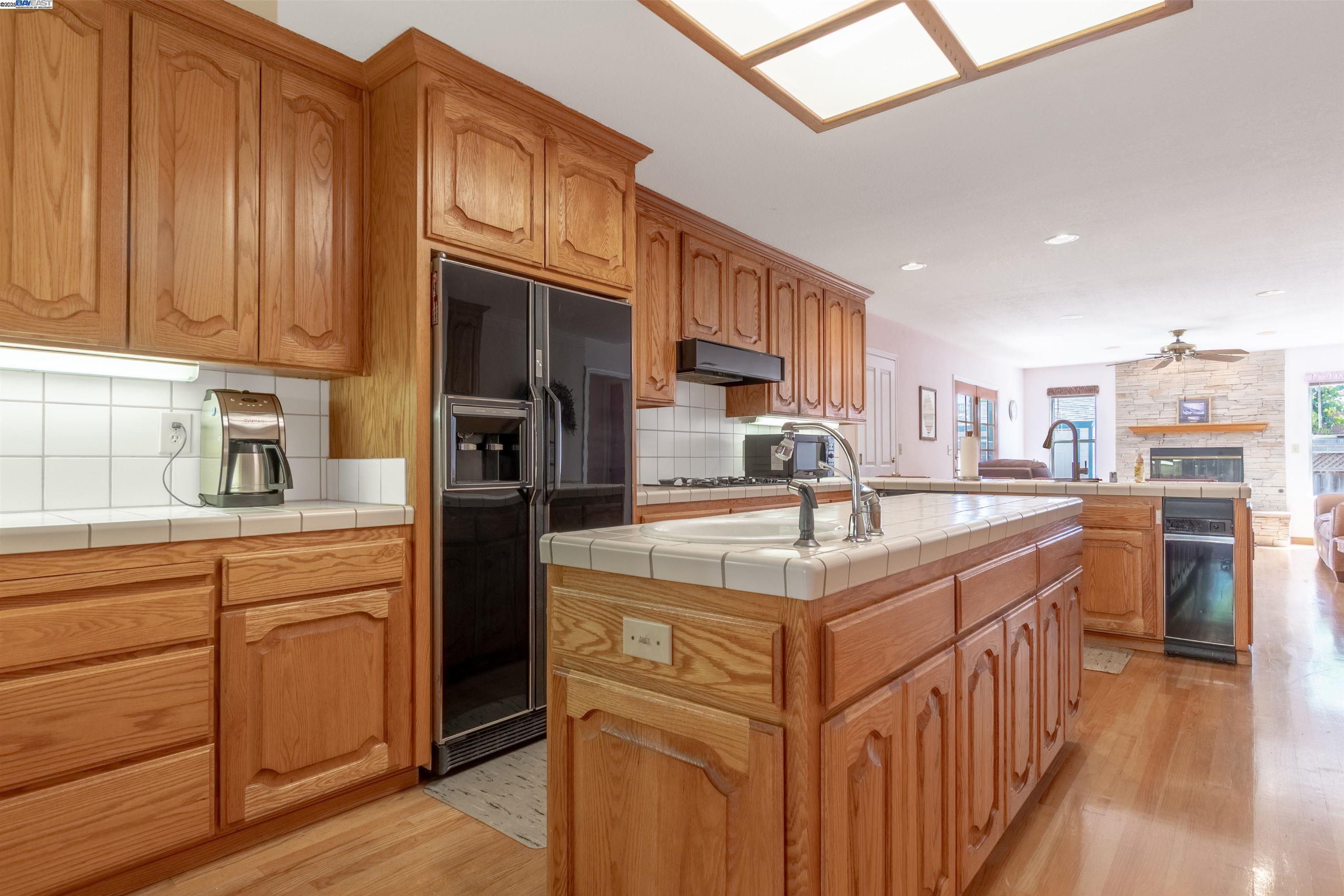 15308 Edgemoor St, San Leandro, California 94579, 3 Bedrooms Bedrooms, 7 Rooms Rooms,2 BathroomsBathrooms,Residential,For Sale,15308 Edgemoor St,41106837