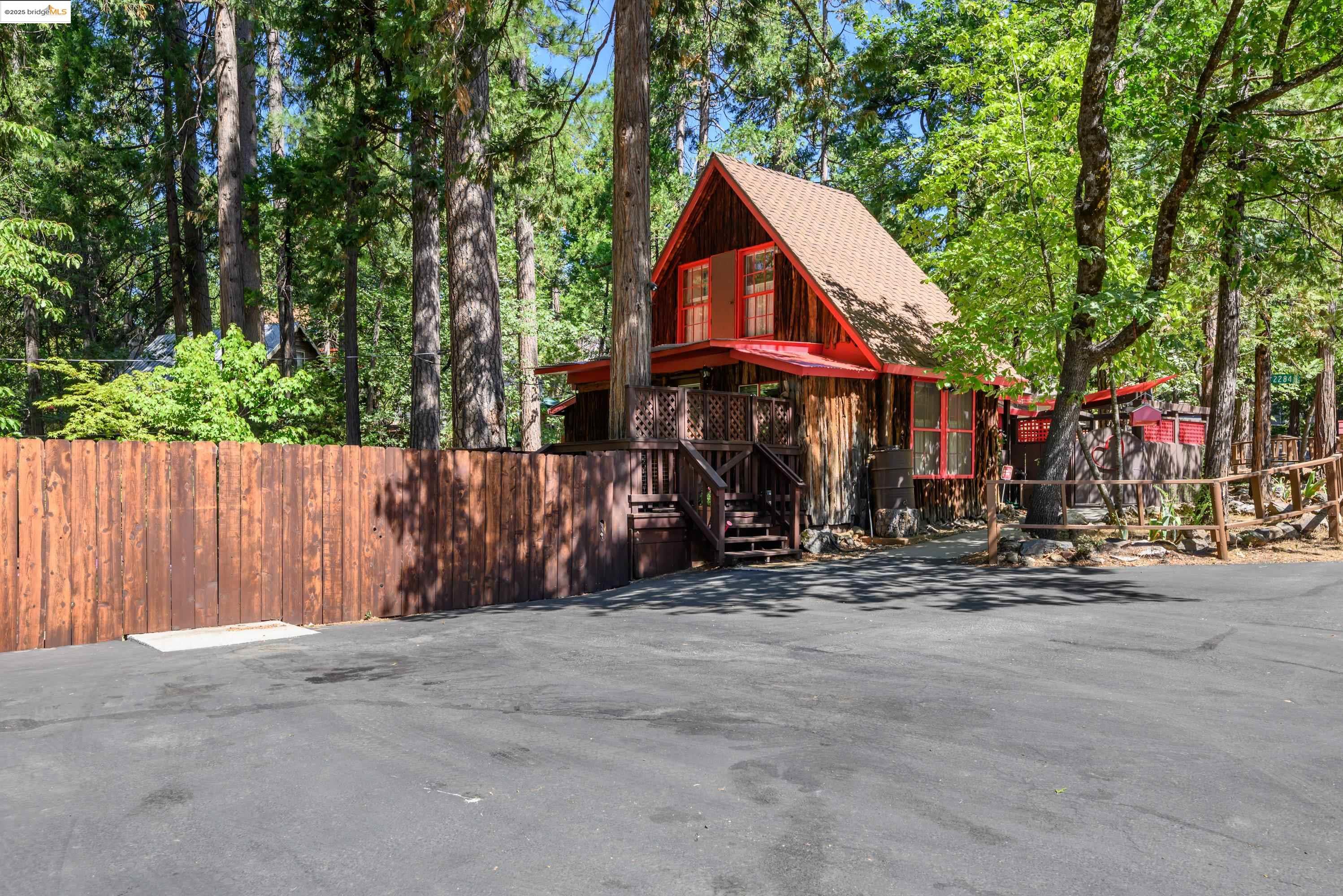 Detail Gallery Image 12 of 31 For 22846 Fuller Rd, Twain Harte,  CA 95383 - 2 Beds | 1 Baths