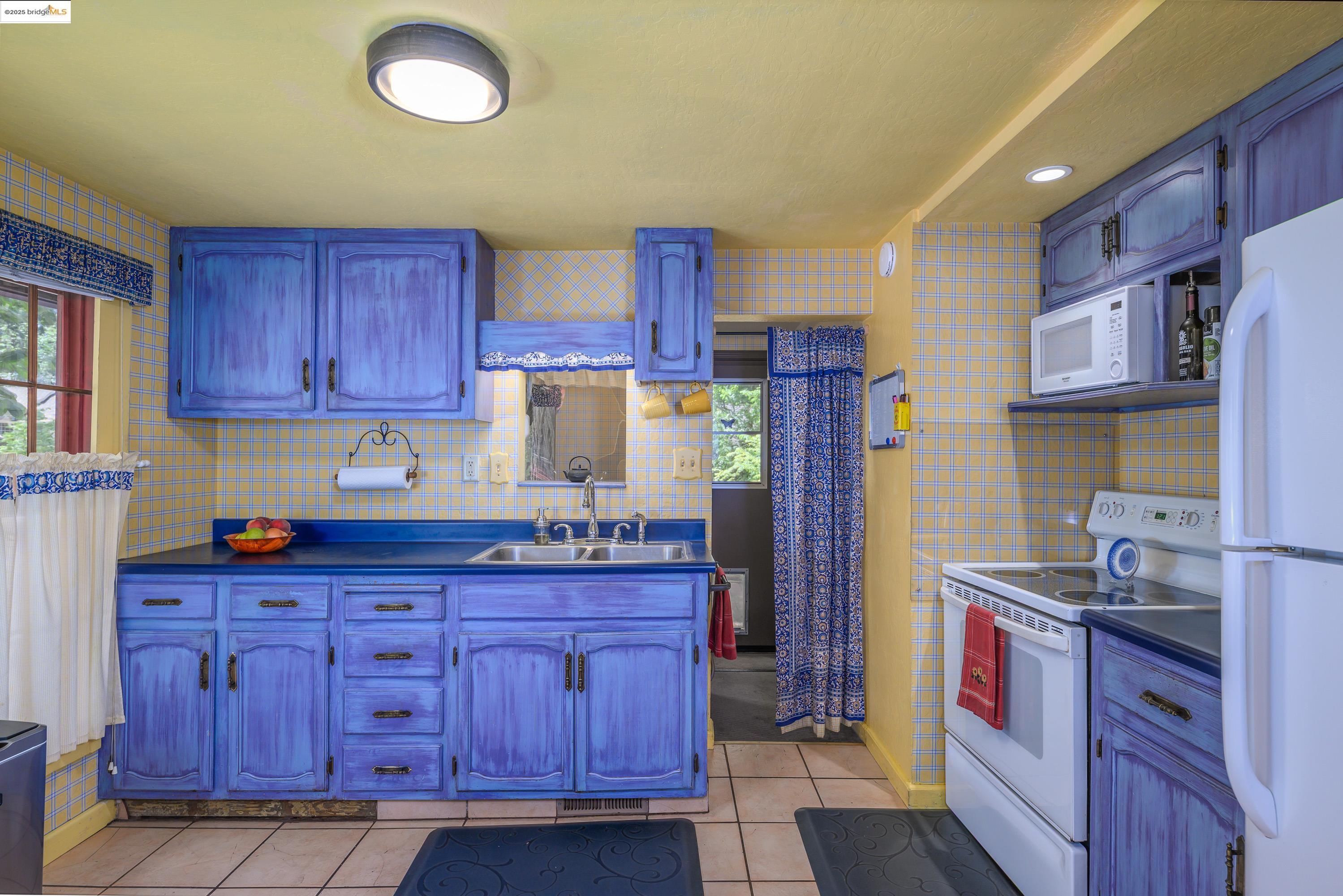 Detail Gallery Image 5 of 31 For 22846 Fuller Rd, Twain Harte,  CA 95383 - 2 Beds | 1 Baths