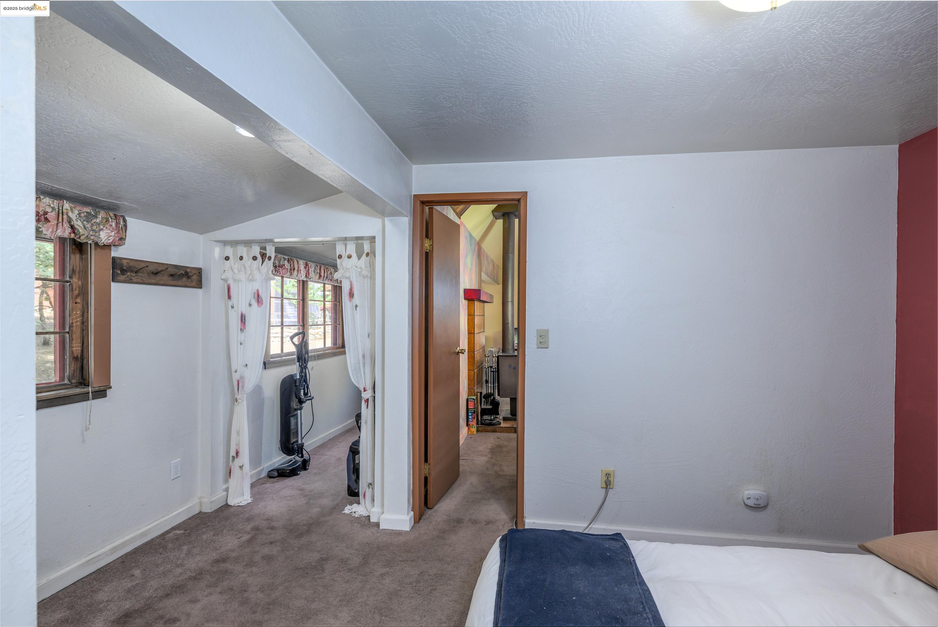 Detail Gallery Image 10 of 30 For 22846 Fuller Rd, Twain Harte,  CA 95383 - 2 Beds | 1 Baths