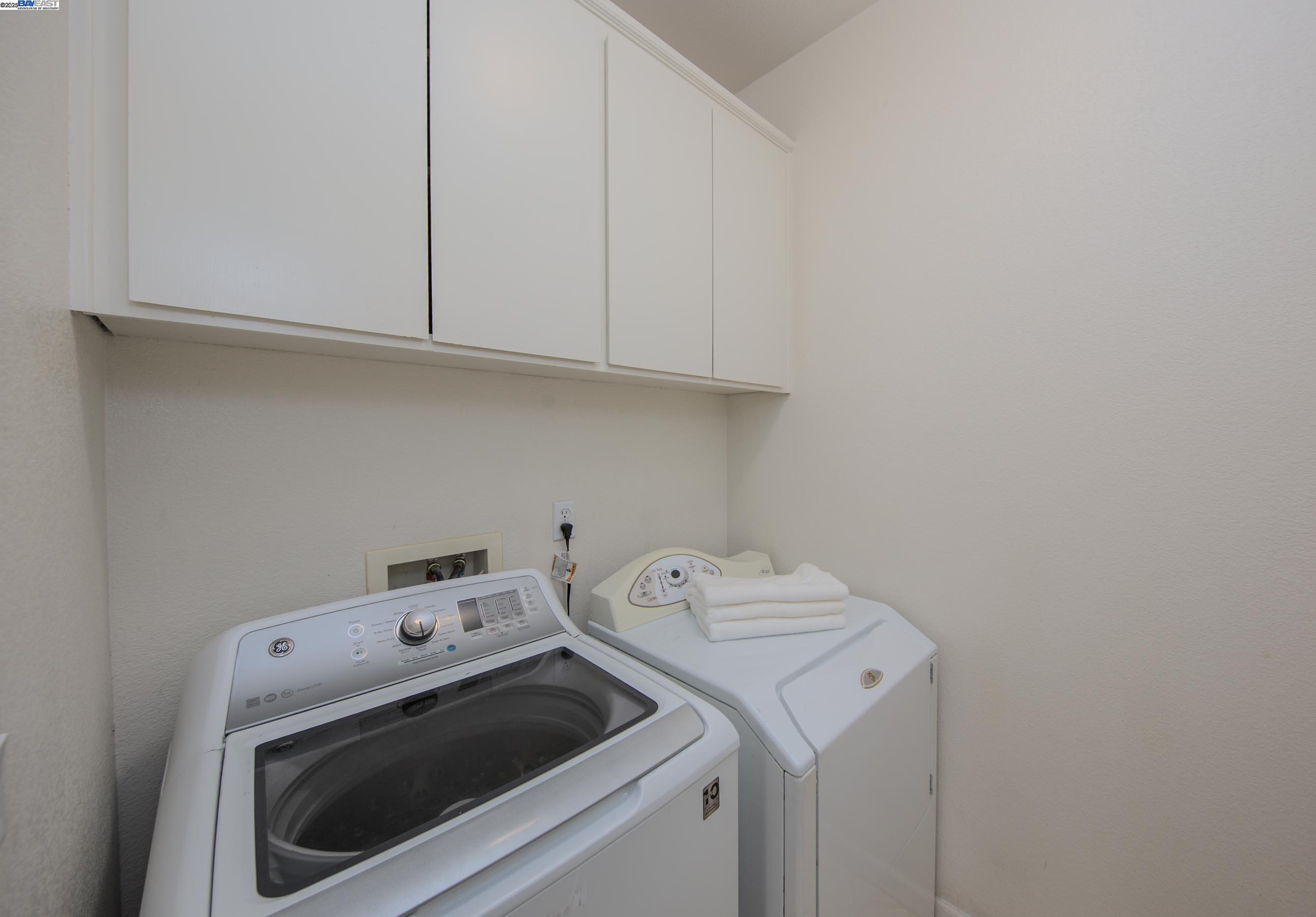 555 Centre Court Dr, Tracy, California 95376, 4 Bedrooms Bedrooms, 7 Rooms Rooms,3 BathroomsBathrooms,Residential,For Sale,555 Centre Court Dr,41106840