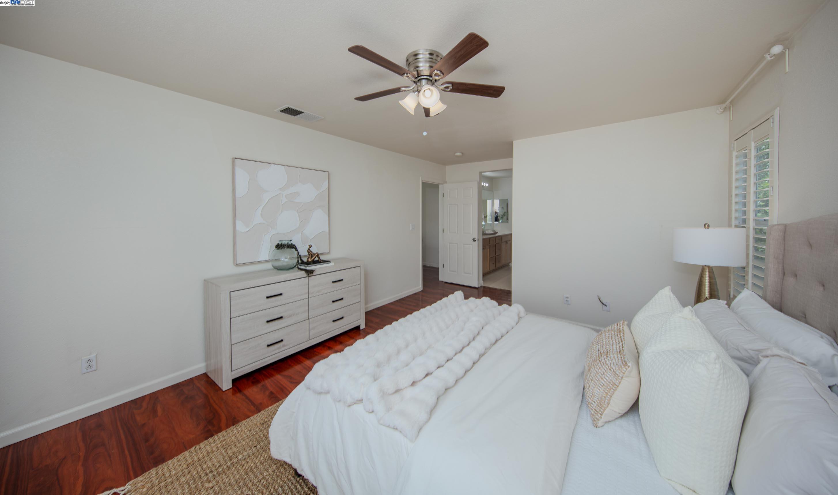 555 Centre Court Dr, Tracy, California 95376, 4 Bedrooms Bedrooms, 7 Rooms Rooms,3 BathroomsBathrooms,Residential,For Sale,555 Centre Court Dr,41106840