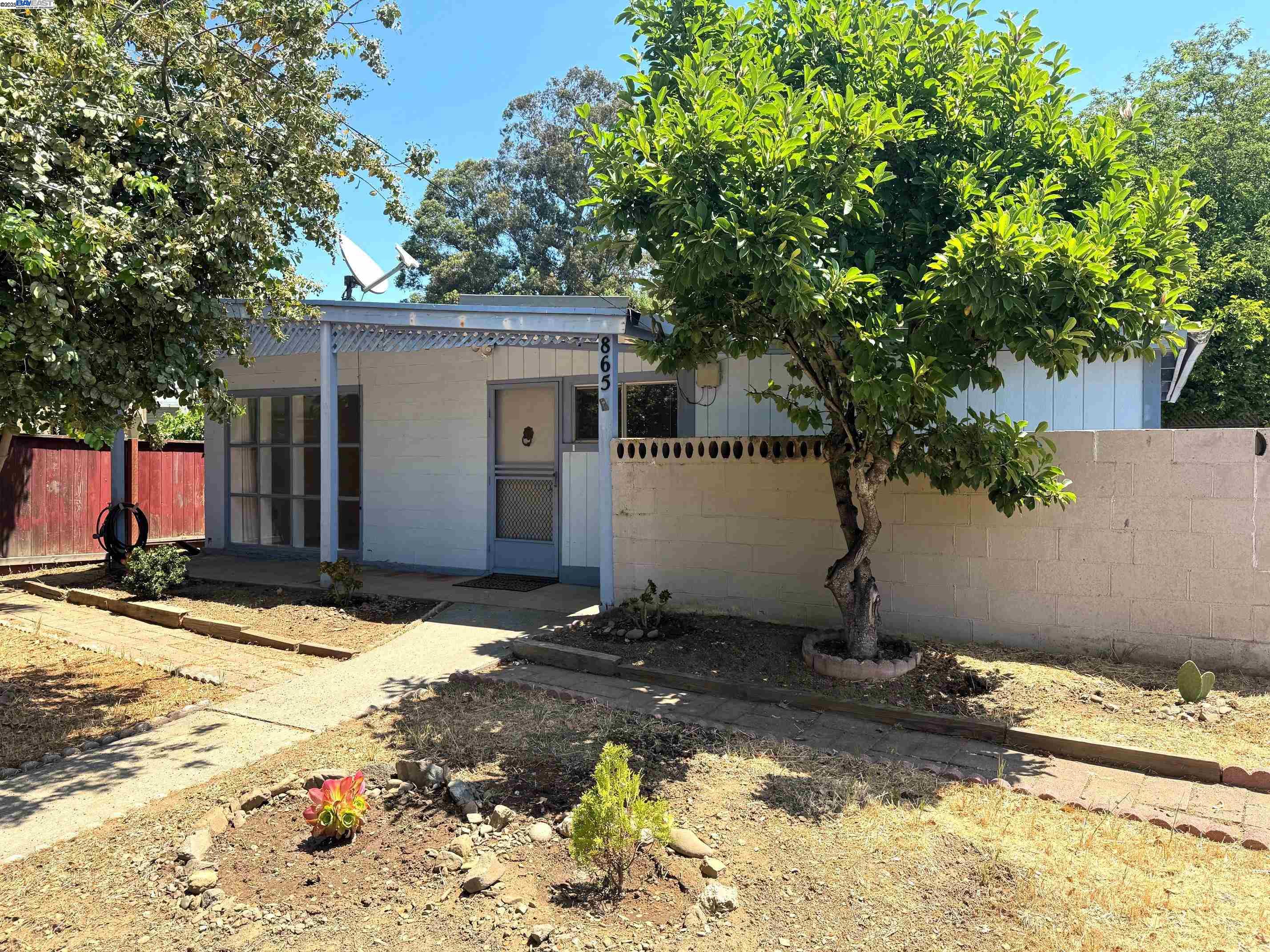 865 Old Canyon Road, Fremont, California 94536, 2 Bedrooms Bedrooms, 6 Rooms Rooms,1 BathroomBathrooms,Residential,For Sale,865 Old Canyon Road,41106841