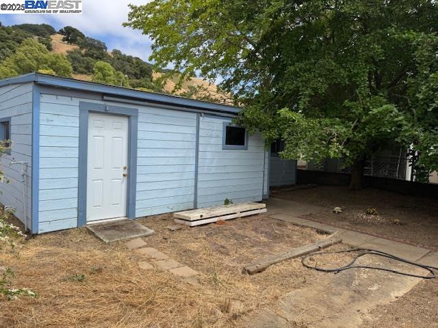 865 Old Canyon Road, Fremont, California 94536, 2 Bedrooms Bedrooms, 6 Rooms Rooms,1 BathroomBathrooms,Residential,For Sale,865 Old Canyon Road,41106841