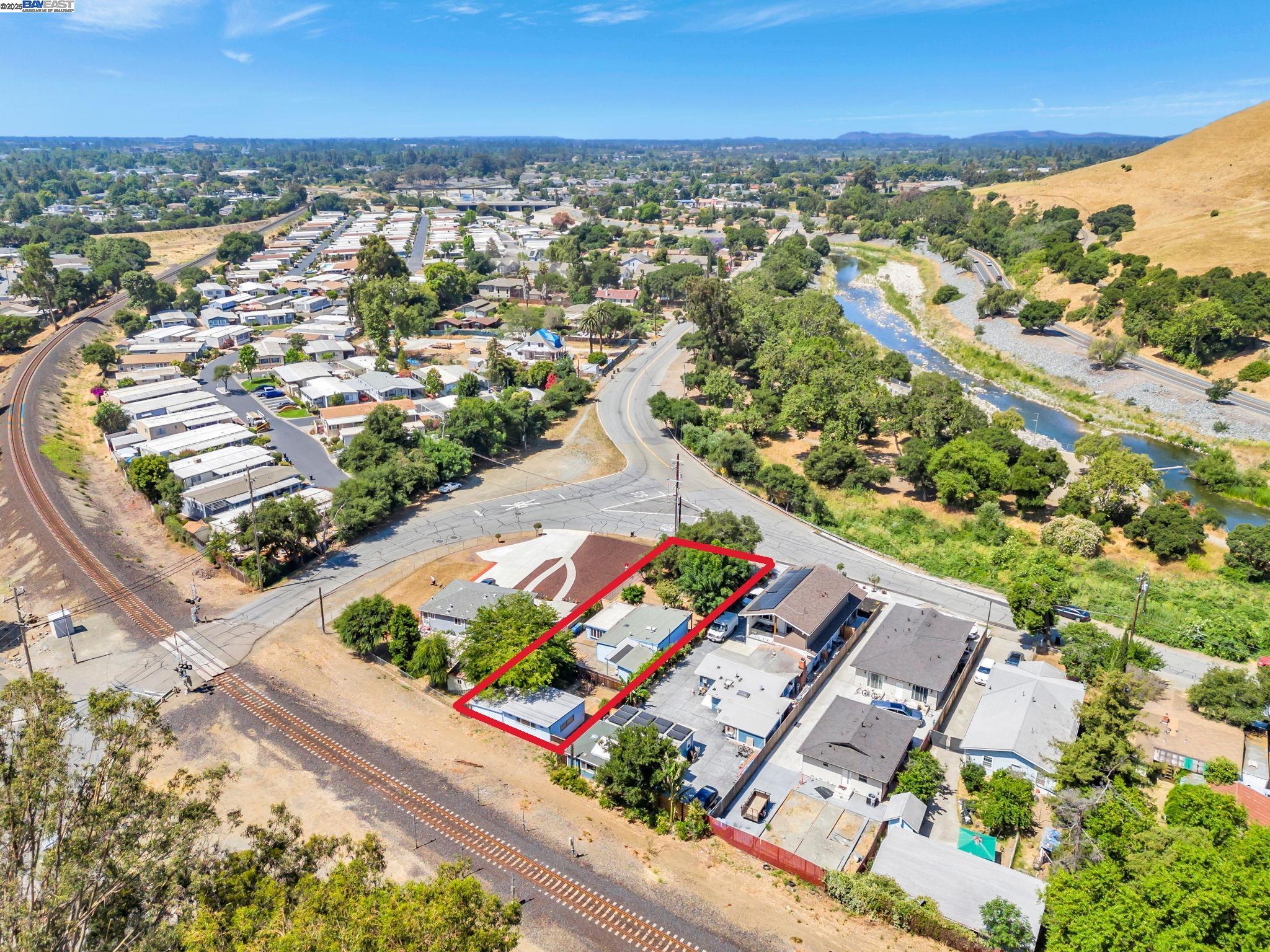 865 Old Canyon Road, Fremont, California 94536, 2 Bedrooms Bedrooms, 6 Rooms Rooms,1 BathroomBathrooms,Residential,For Sale,865 Old Canyon Road,41106841