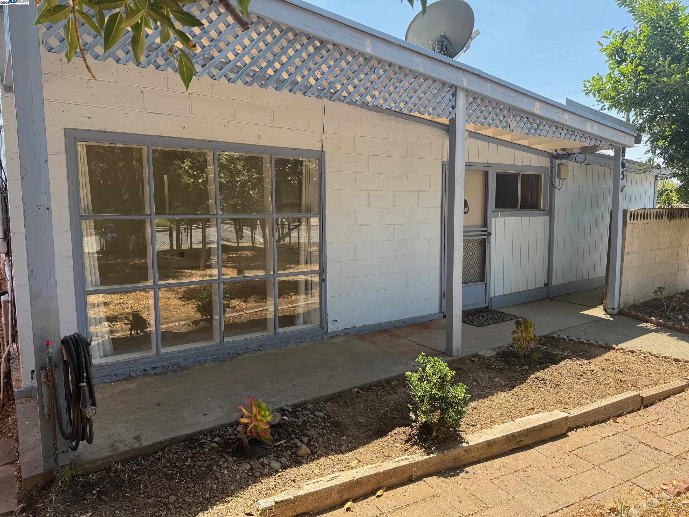 865 Old Canyon Road, Fremont, California 94536, 2 Bedrooms Bedrooms, 6 Rooms Rooms,1 BathroomBathrooms,Residential,For Sale,865 Old Canyon Road,41106841