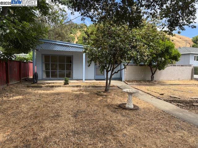 865 Old Canyon Road, Fremont, California 94536, 2 Bedrooms Bedrooms, 6 Rooms Rooms,1 BathroomBathrooms,Residential,For Sale,865 Old Canyon Road,41106841