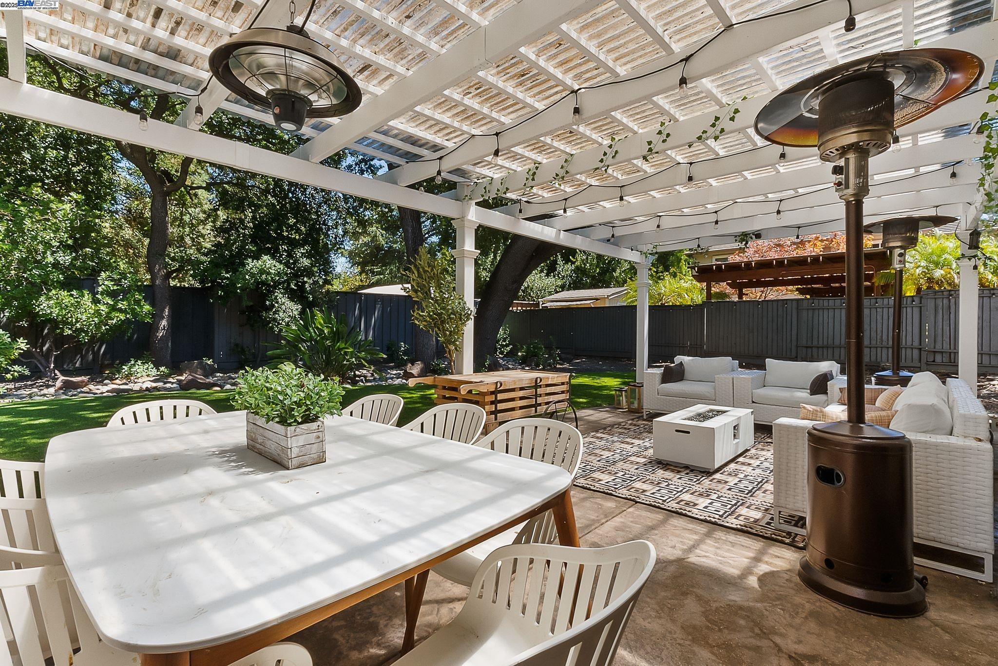 192 Mayhew Way, Walnut Creek, California 94597, 5 Bedrooms Bedrooms, 10 Rooms Rooms,3 BathroomsBathrooms,Residential,For Sale,192 Mayhew Way,41106843