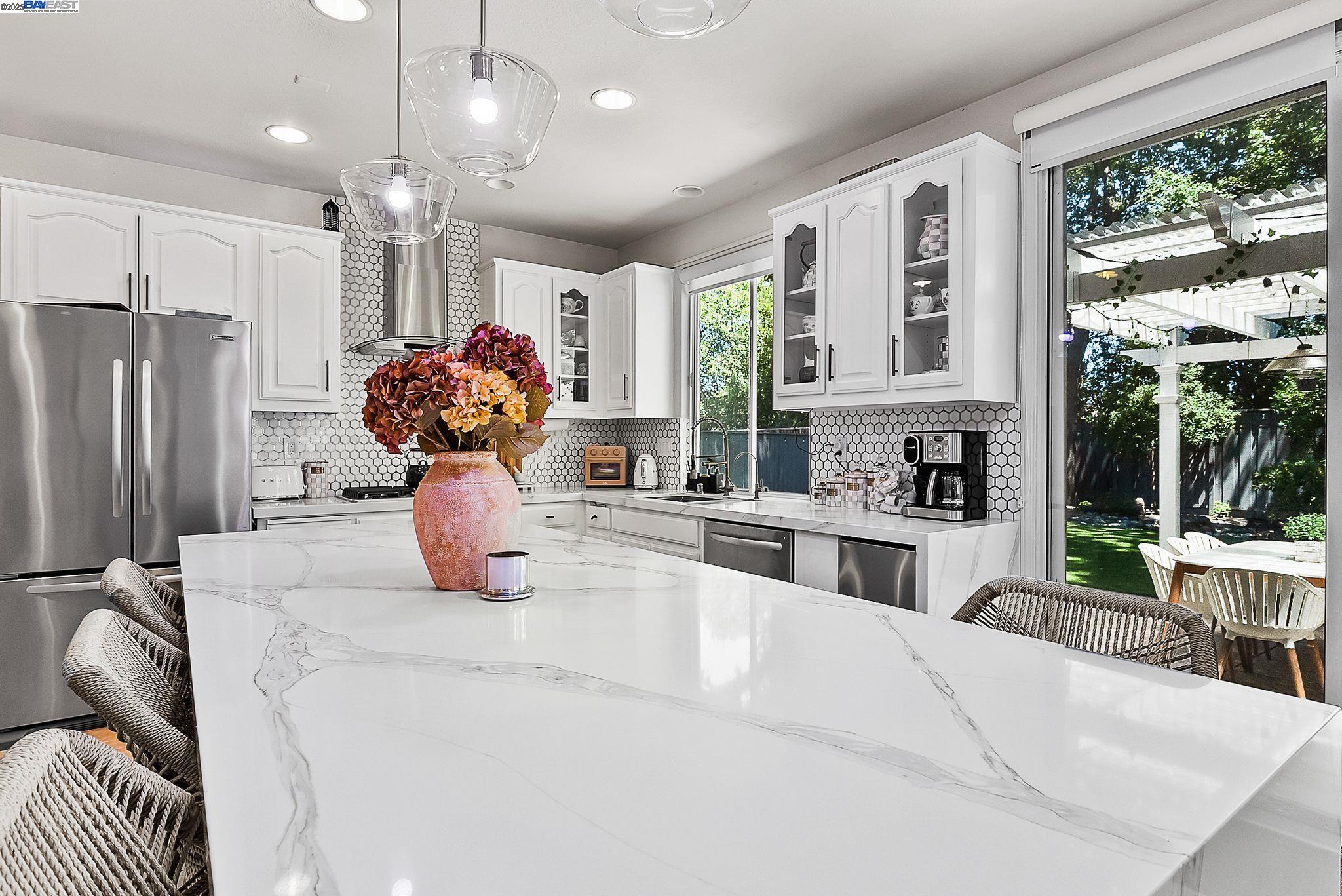 192 Mayhew Way, Walnut Creek, California 94597, 5 Bedrooms Bedrooms, 10 Rooms Rooms,3 BathroomsBathrooms,Residential,For Sale,192 Mayhew Way,41106843