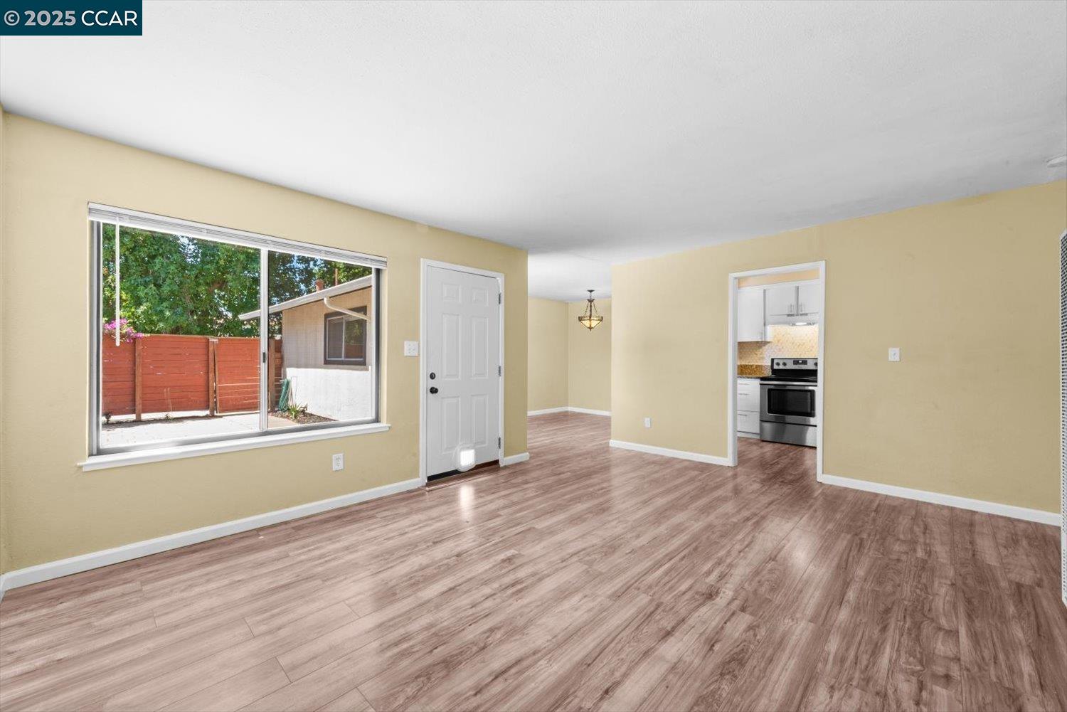 113 E Trident Dr, Pittsburg, California 94565, 3 Bedrooms Bedrooms, 5 Rooms Rooms,1 BathroomBathrooms,Residential,For Sale,113 E Trident Dr,41106844