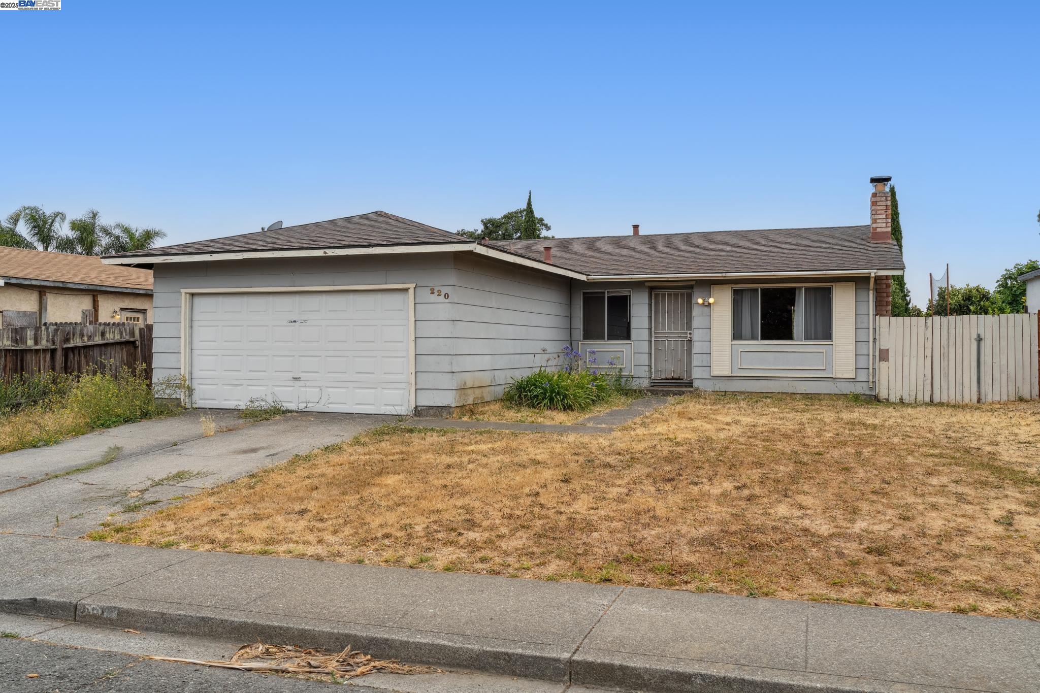 Detail Gallery Image 1 of 1 For 220 Pembroke Drive, Vallejo,  CA 94589 - 3 Beds | 1 Baths