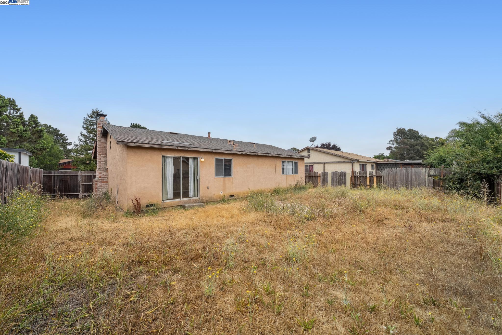 220 PEMBROKE DRIVE, Vallejo, California 94589, 3 Bedrooms Bedrooms, 6 Rooms Rooms,1 BathroomBathrooms,Residential,For Sale,220 PEMBROKE DRIVE,41106845
