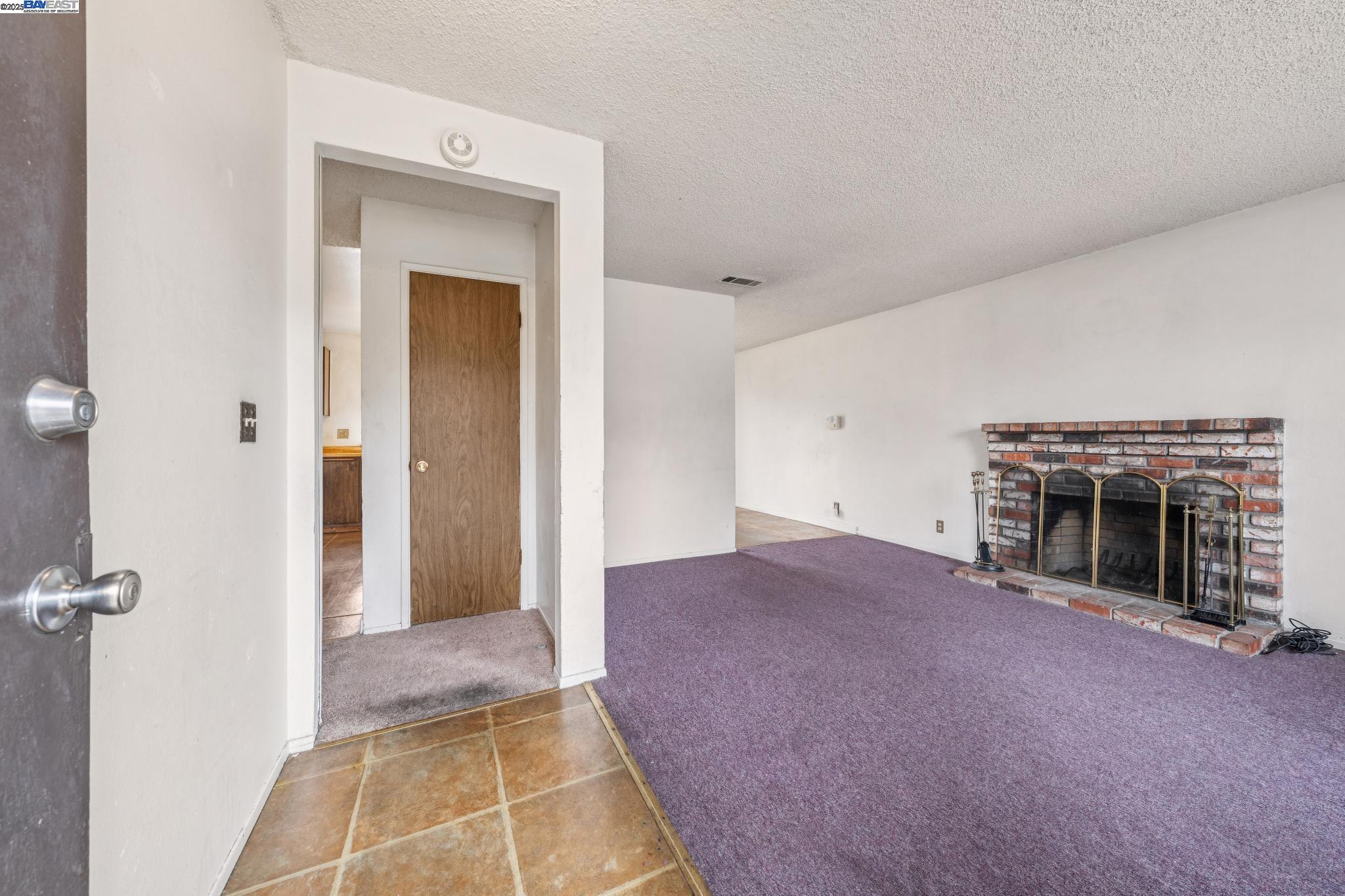 220 PEMBROKE DRIVE, Vallejo, California 94589, 3 Bedrooms Bedrooms, 6 Rooms Rooms,1 BathroomBathrooms,Residential,For Sale,220 PEMBROKE DRIVE,41106845