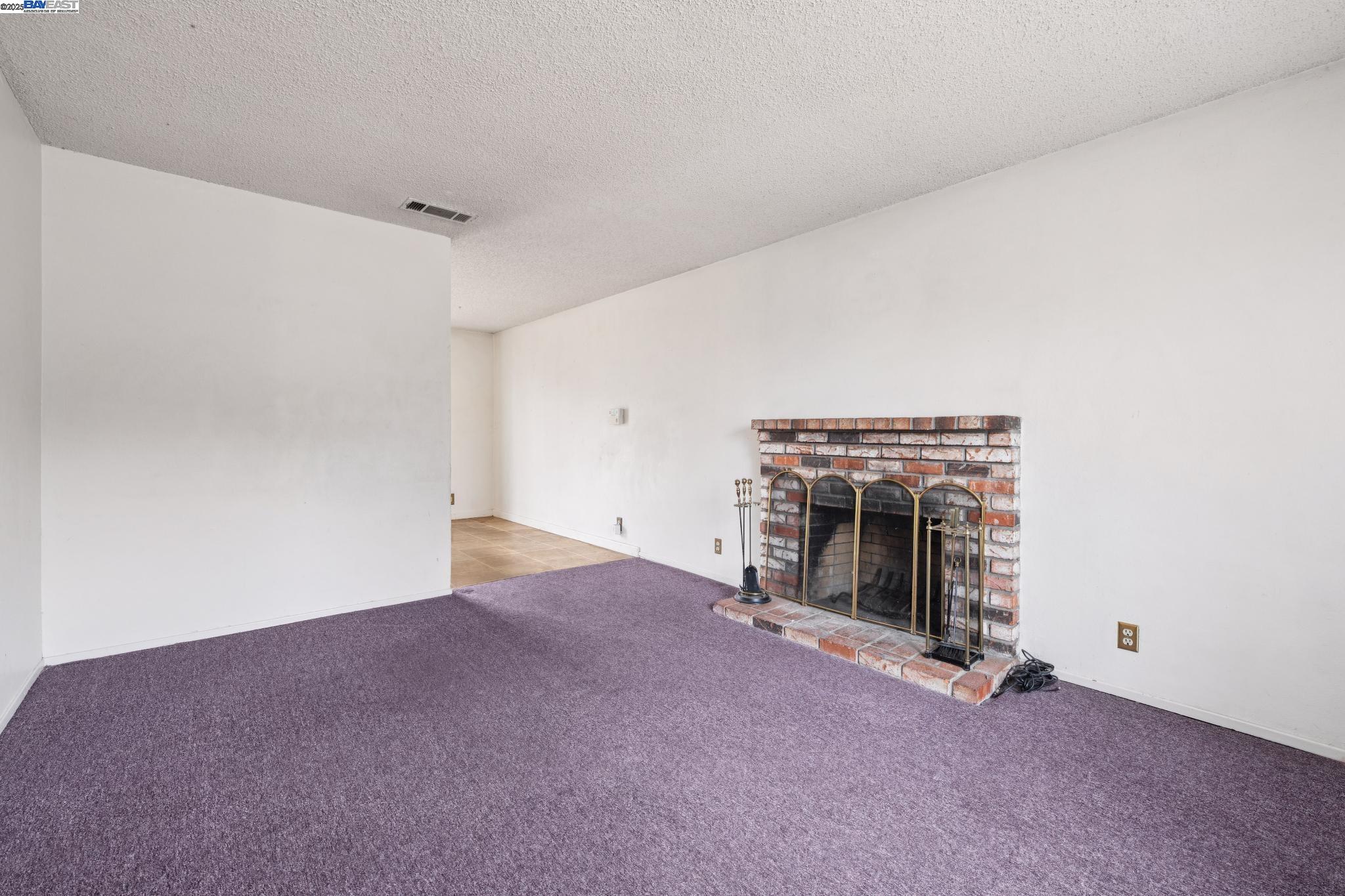 220 PEMBROKE DRIVE, Vallejo, California 94589, 3 Bedrooms Bedrooms, 6 Rooms Rooms,1 BathroomBathrooms,Residential,For Sale,220 PEMBROKE DRIVE,41106845