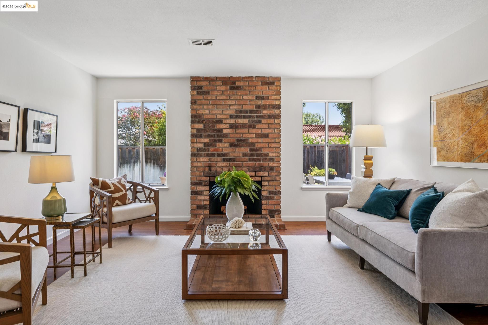 934 Bancroft Rd, Concord, California 94518, 4 Bedrooms Bedrooms, 9 Rooms Rooms,2 BathroomsBathrooms,Residential,For Sale,934 Bancroft Rd,41106848