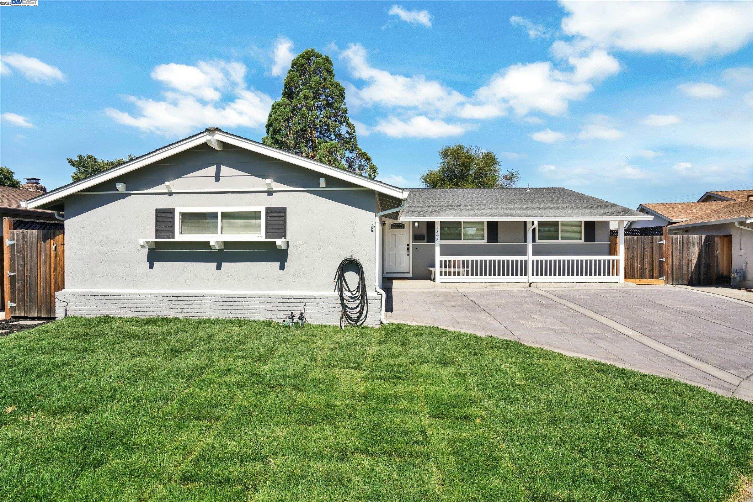 5495 Hughes Pl, Fremont, California 94538, 3 Bedrooms Bedrooms, 6 Rooms Rooms,2 BathroomsBathrooms,Residential,For Sale,5495 Hughes Pl,41106849