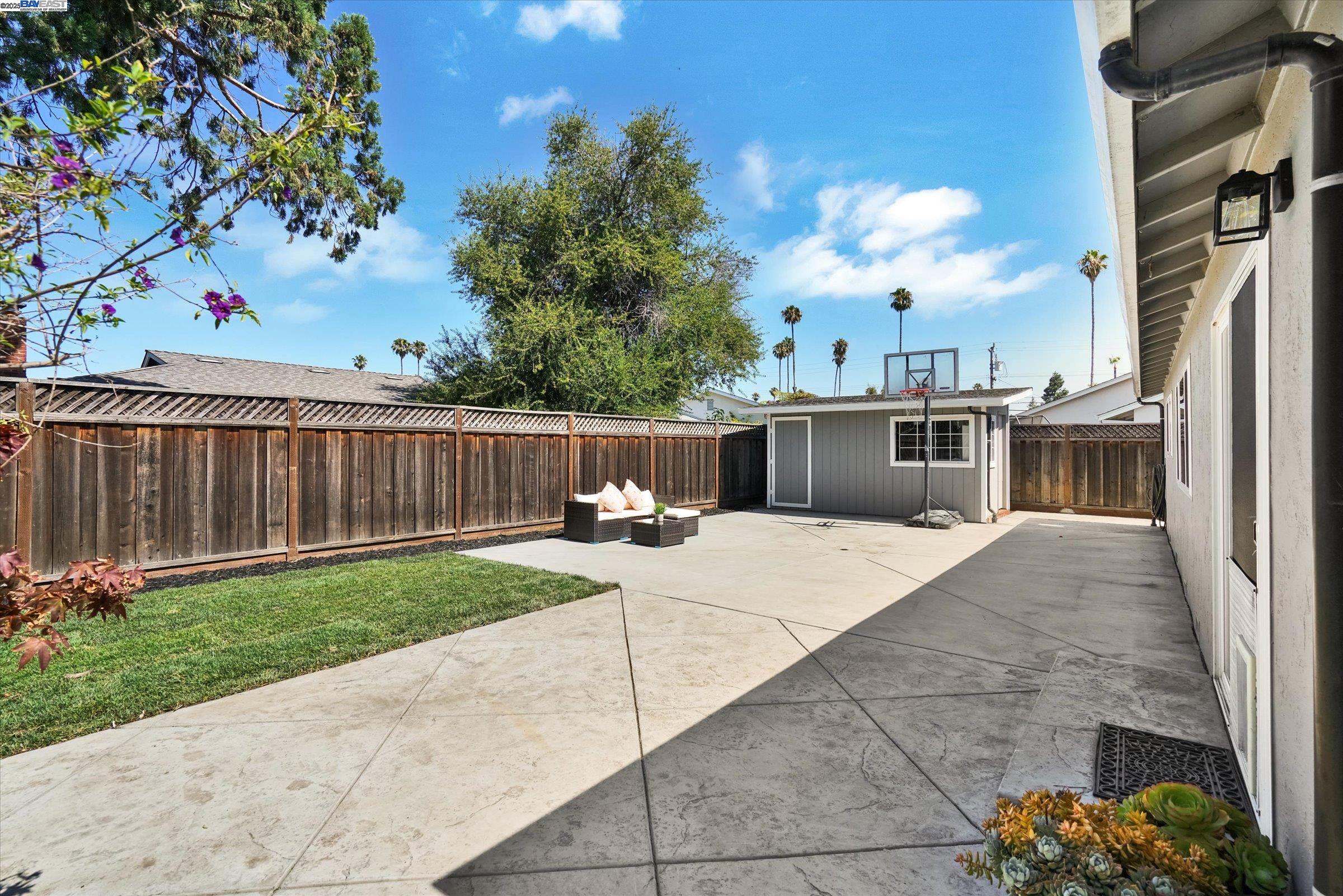 5495 Hughes Pl, Fremont, California 94538, 3 Bedrooms Bedrooms, 6 Rooms Rooms,2 BathroomsBathrooms,Residential,For Sale,5495 Hughes Pl,41106849
